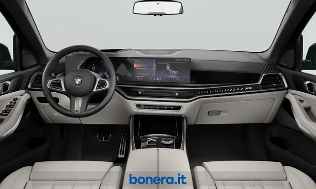 BMW X5 view 3