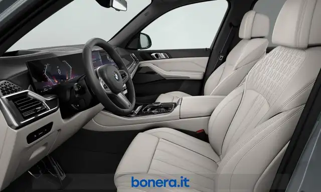 BMW X5 view 4