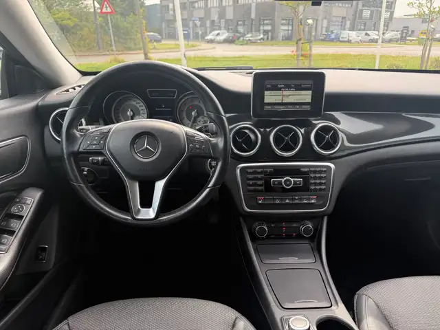 Mercedes-Benz CLA view 15