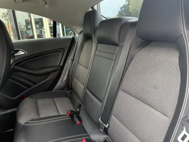 Mercedes-Benz CLA view 14