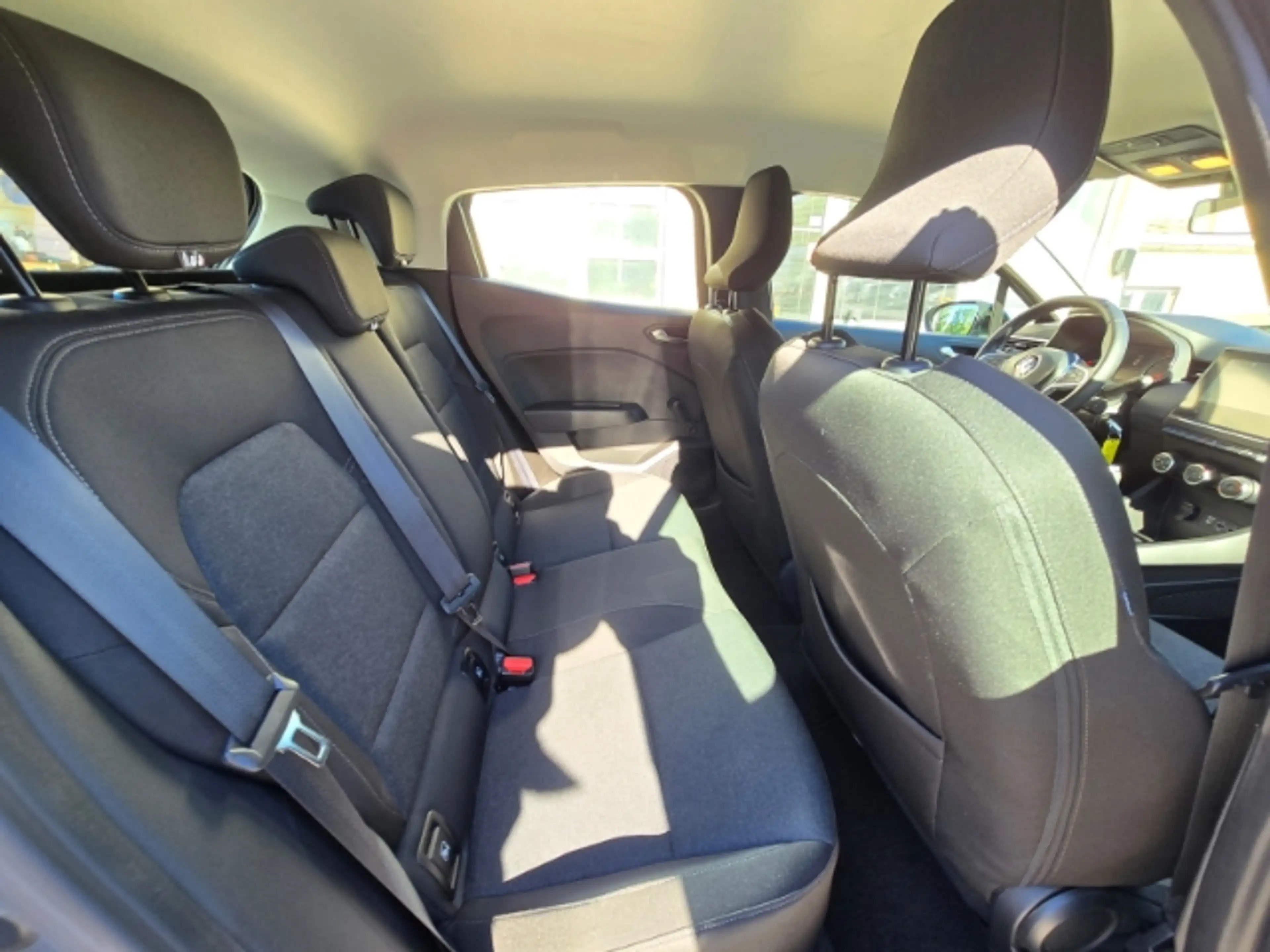 Renault Clio V Equilibre 1.0 TCe 90 EU6d — photo 9