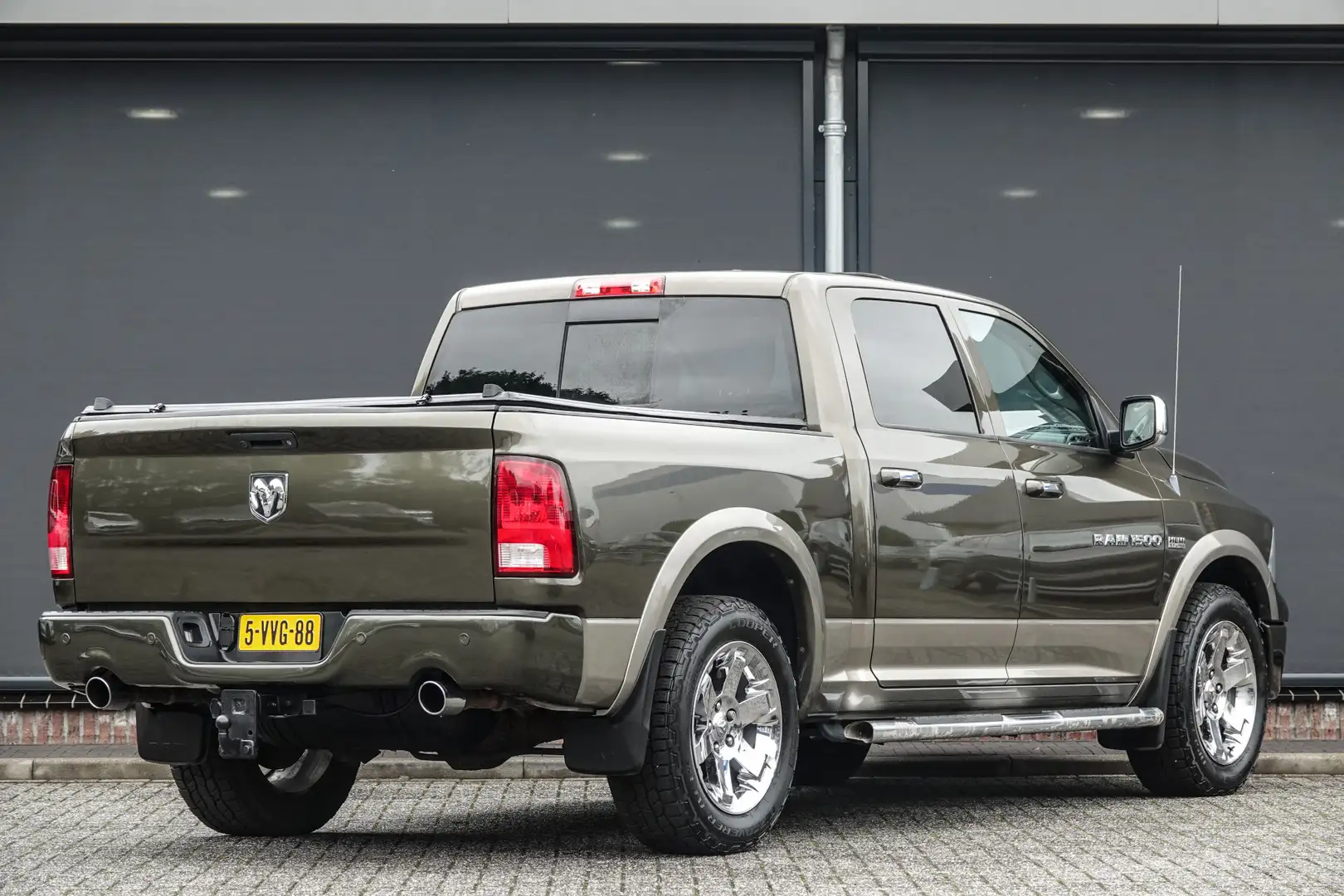 Dodge RAM 1500 5.7 Hemi V8 395Pk Aut. 4x4 | Laramie Quad Cab Verde - 2