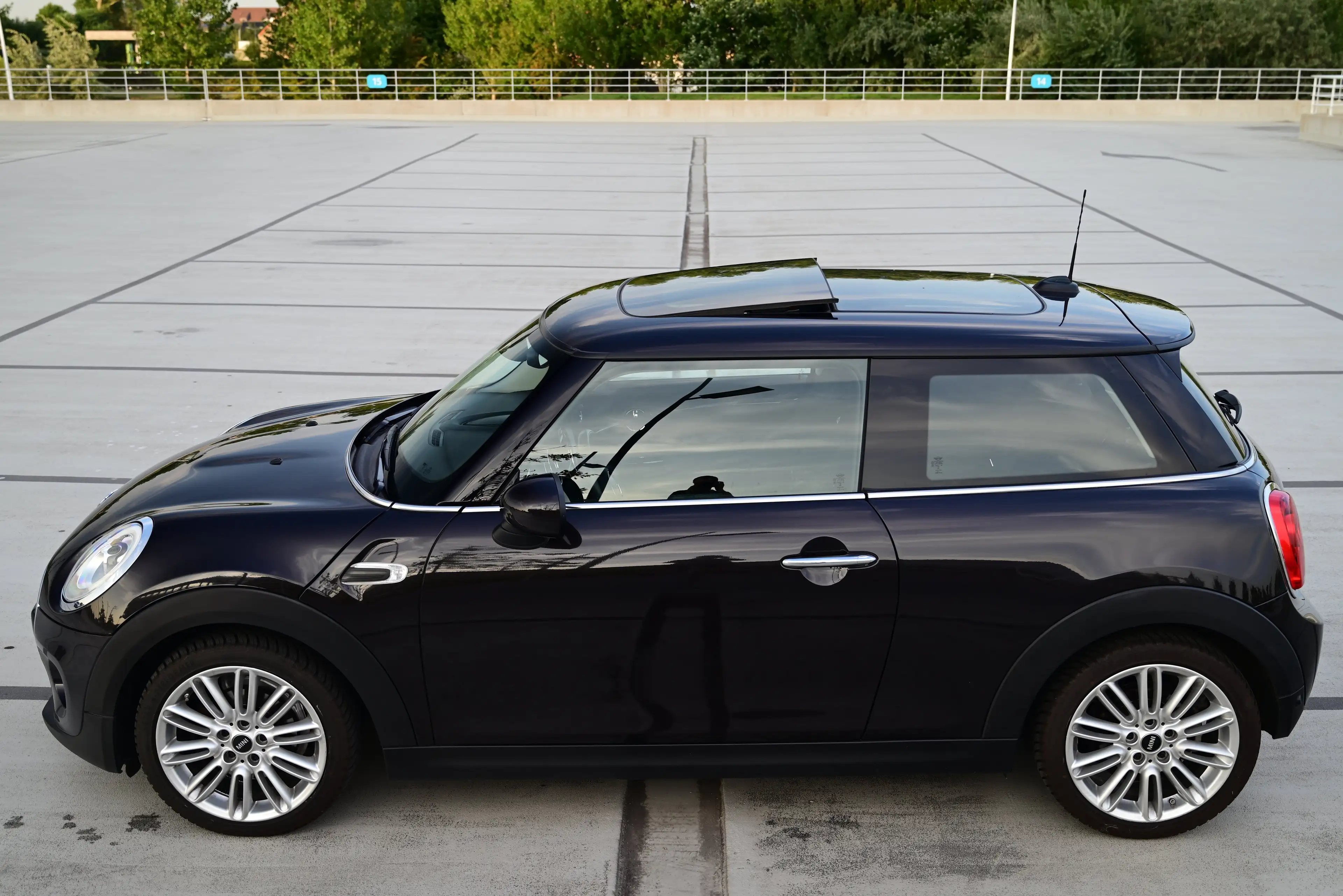 MINI Cooper D SUNROOF / LED / NAVI / SPORTSEATS / — photo 10