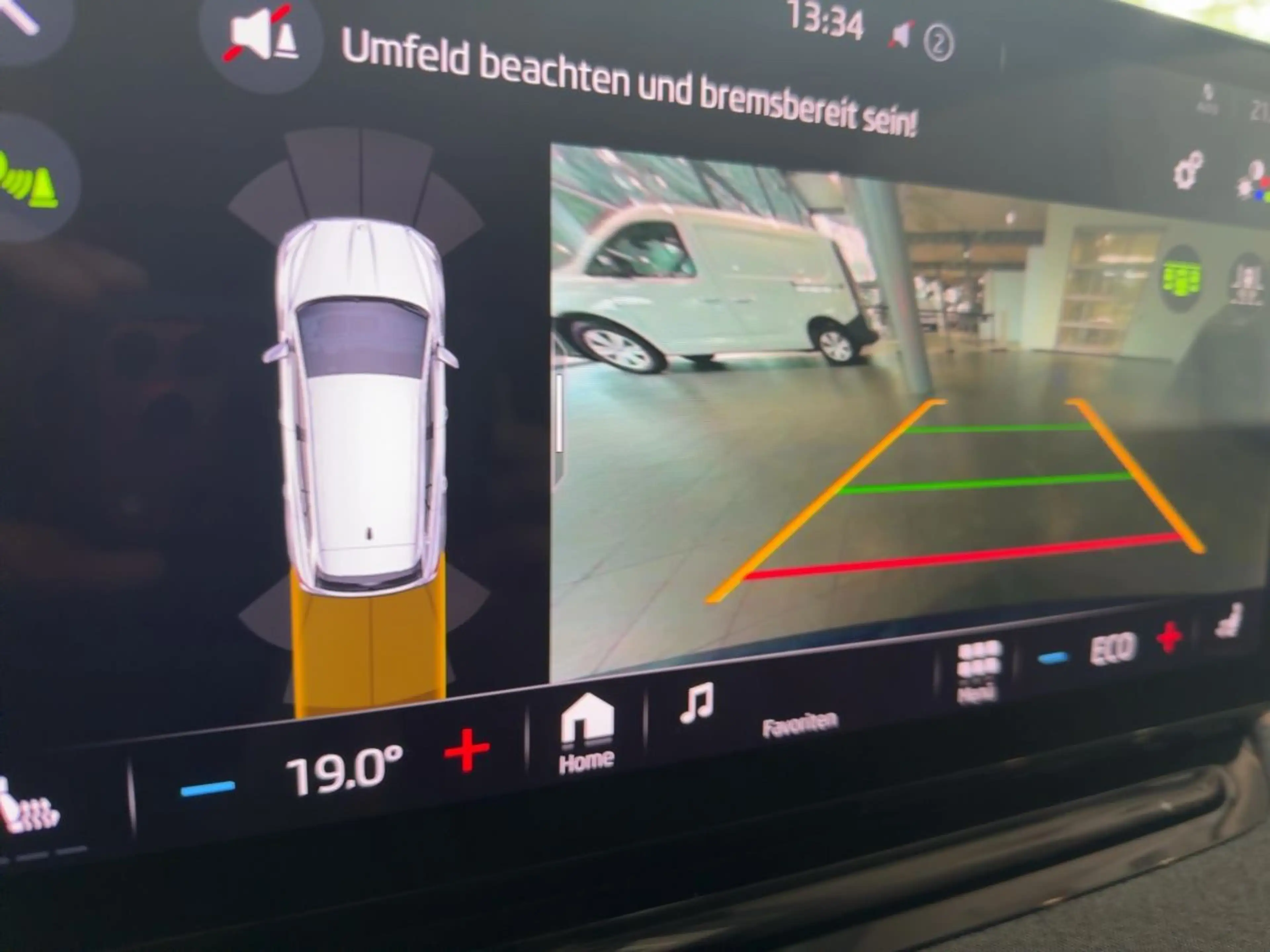 Skoda Enyaq iV 80 Loft NAVI LED 82kWh STHZG — photo 12