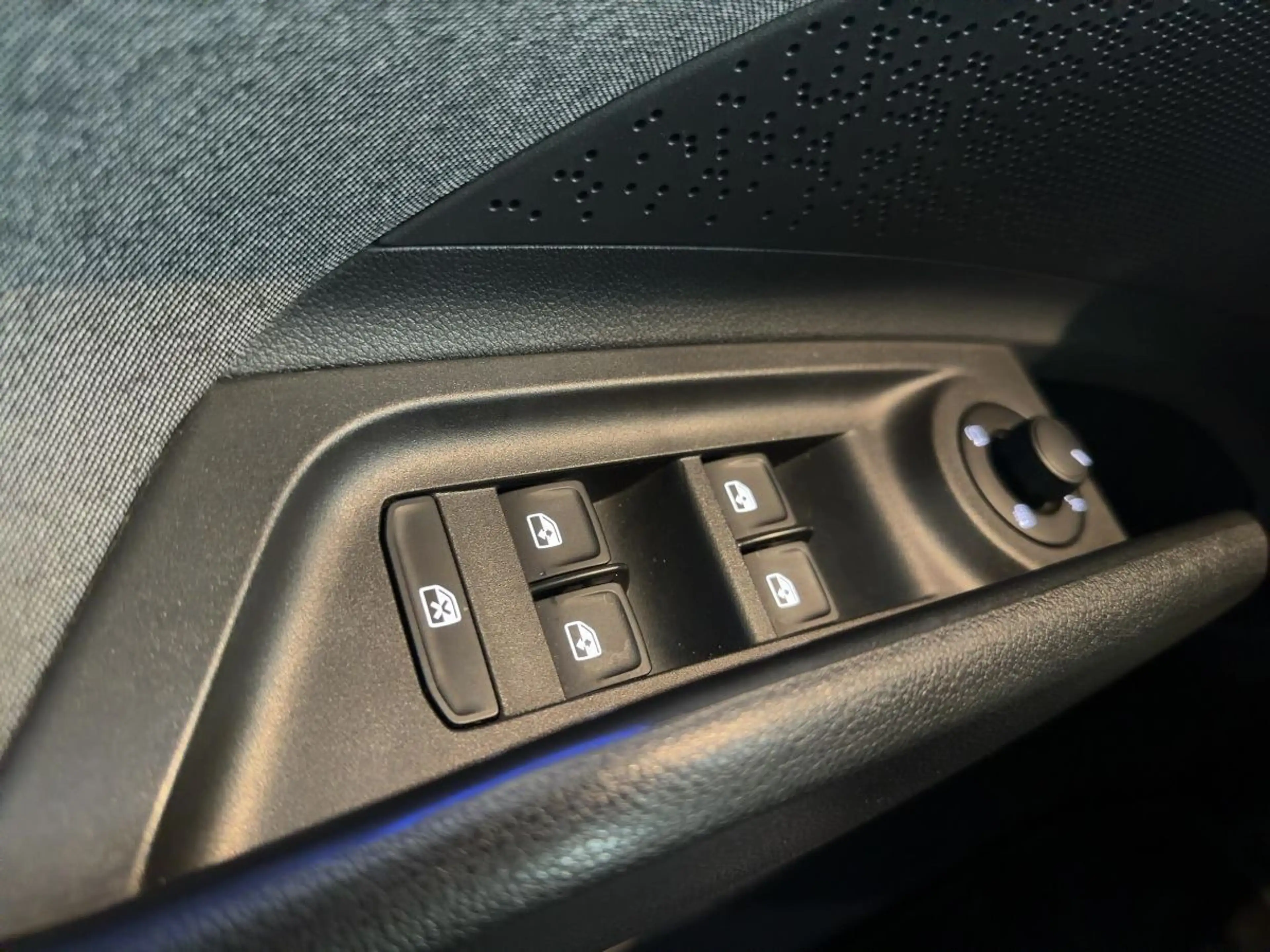 Skoda Enyaq iV 80 Loft NAVI LED 82kWh STHZG — photo 15