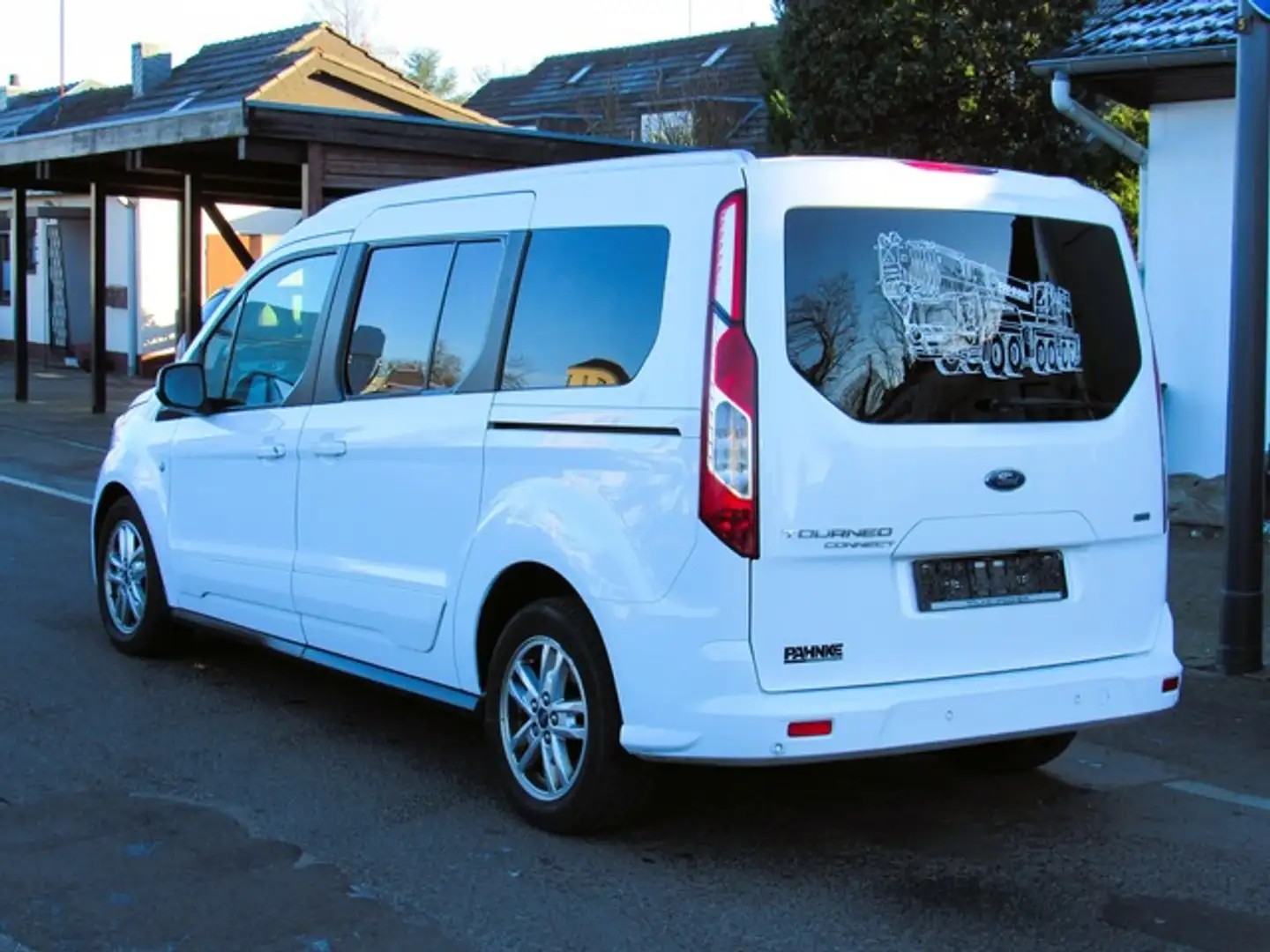 Ford Tourneo Connect 7-Sitzer Navi Panorama Klima PDC Weiß - 2
