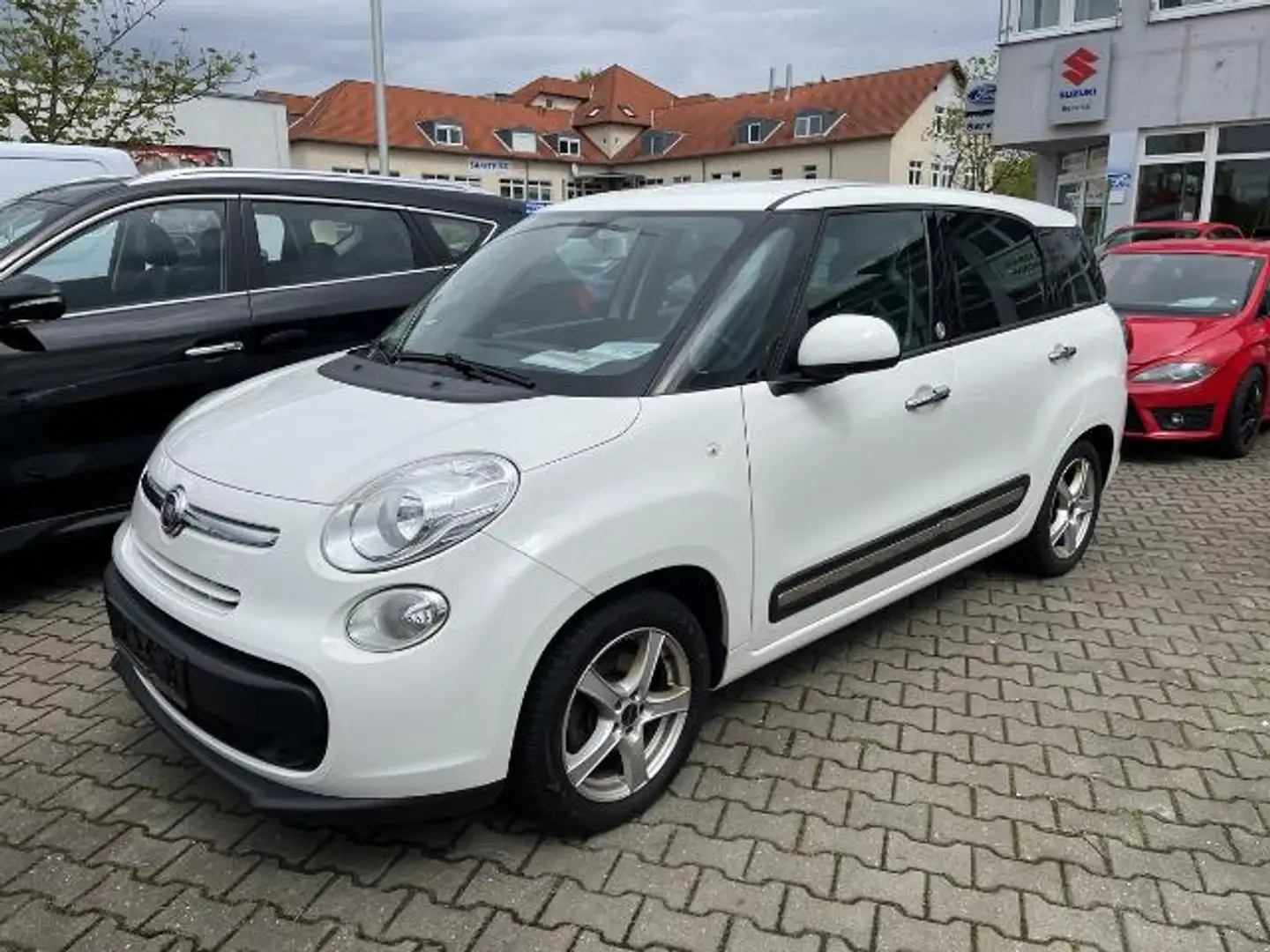 Fiat 500L Living Pop Star 0.9 Twin Air - NAVI - DAB - PDC Weiß - 1