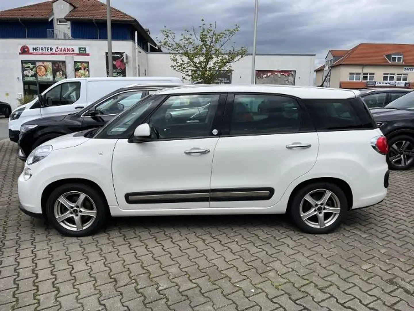 Fiat 500L Living Pop Star 0.9 Twin Air - NAVI - DAB - PDC Weiß - 2