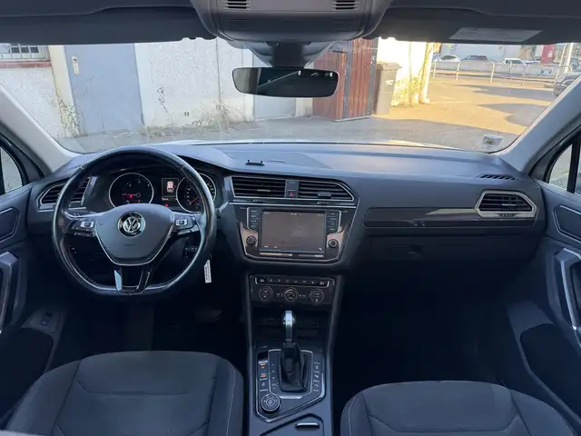 Volkswagen Tiguan view 18
