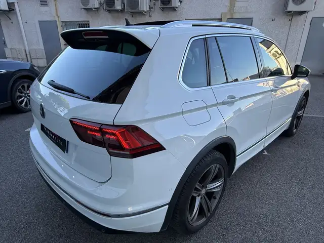 Volkswagen Tiguan view 5