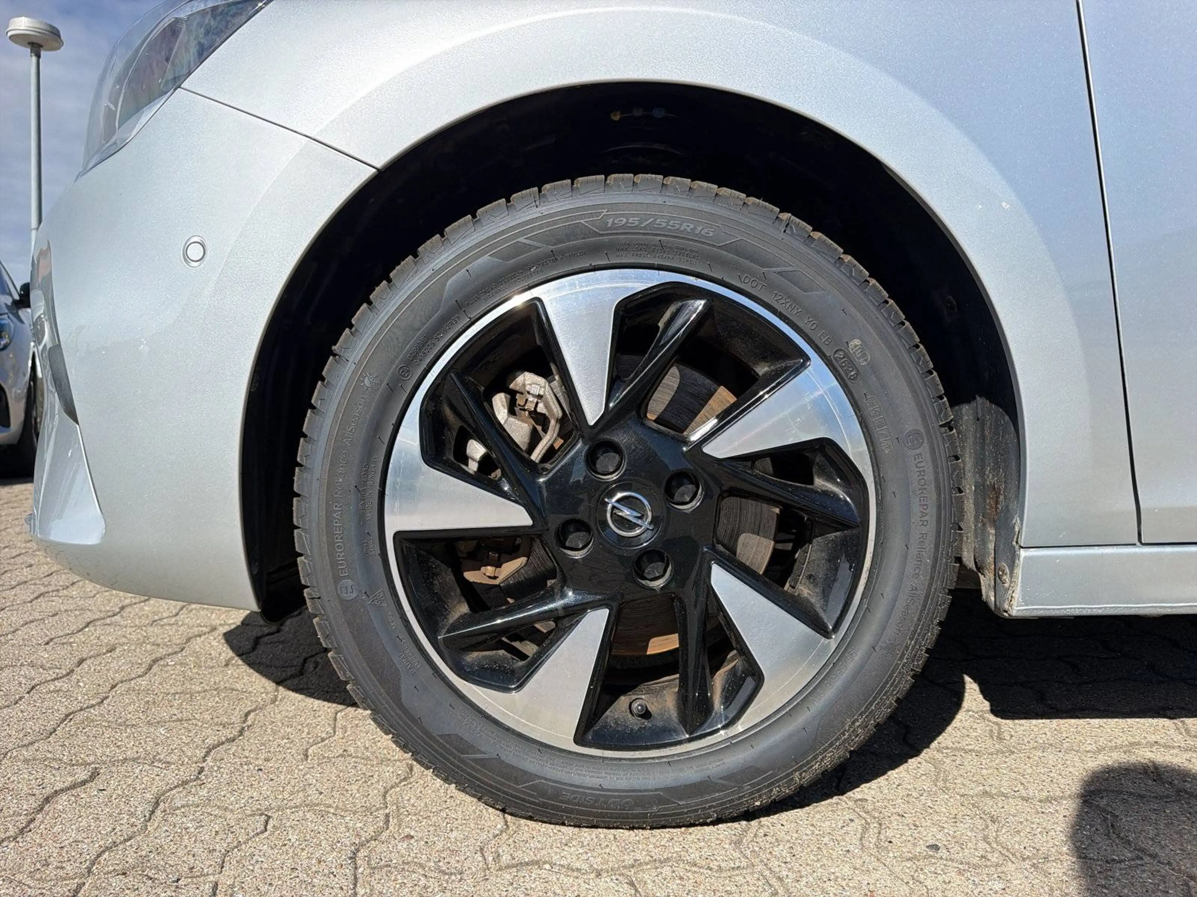 Opel Corsa-e e Elegance — photo 9