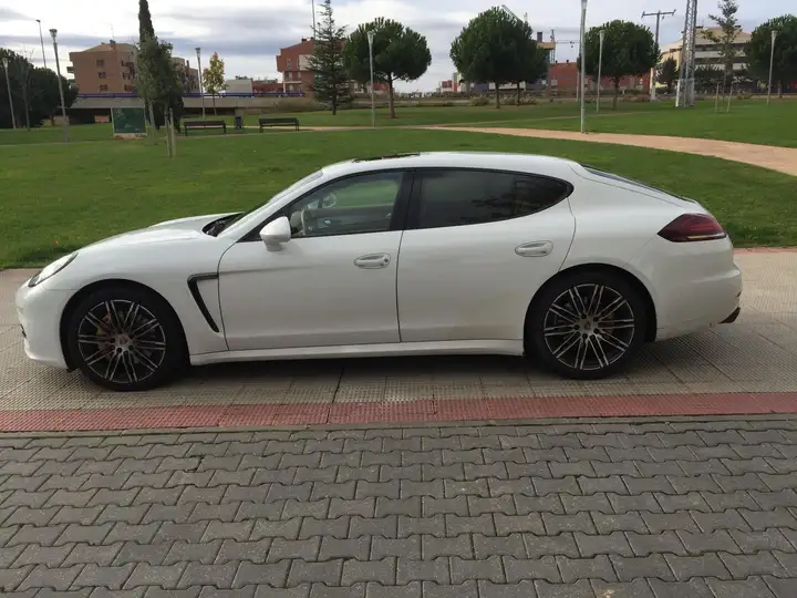 Porsche Panamera Diesel Edition 2015, foto 3