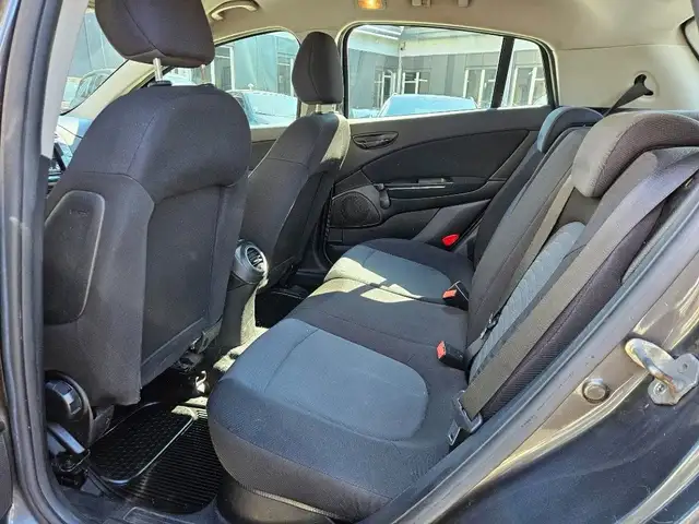 Fiat Bravo view 6