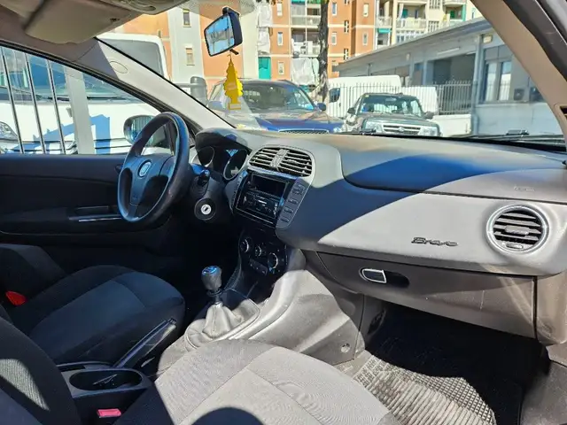Fiat Bravo view 8