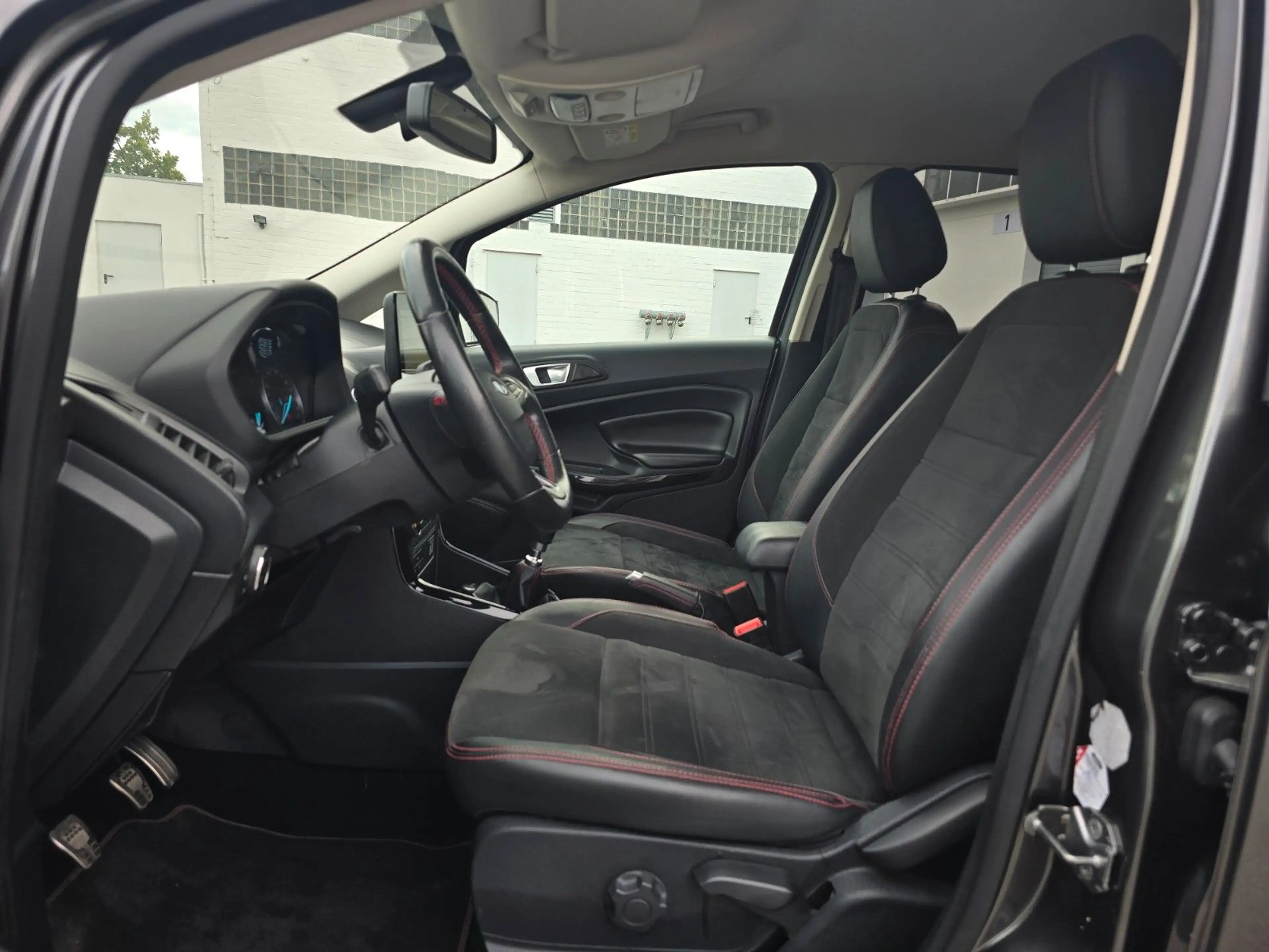 Ford EcoSport ST-Line Navi Kamera LED — photo 8