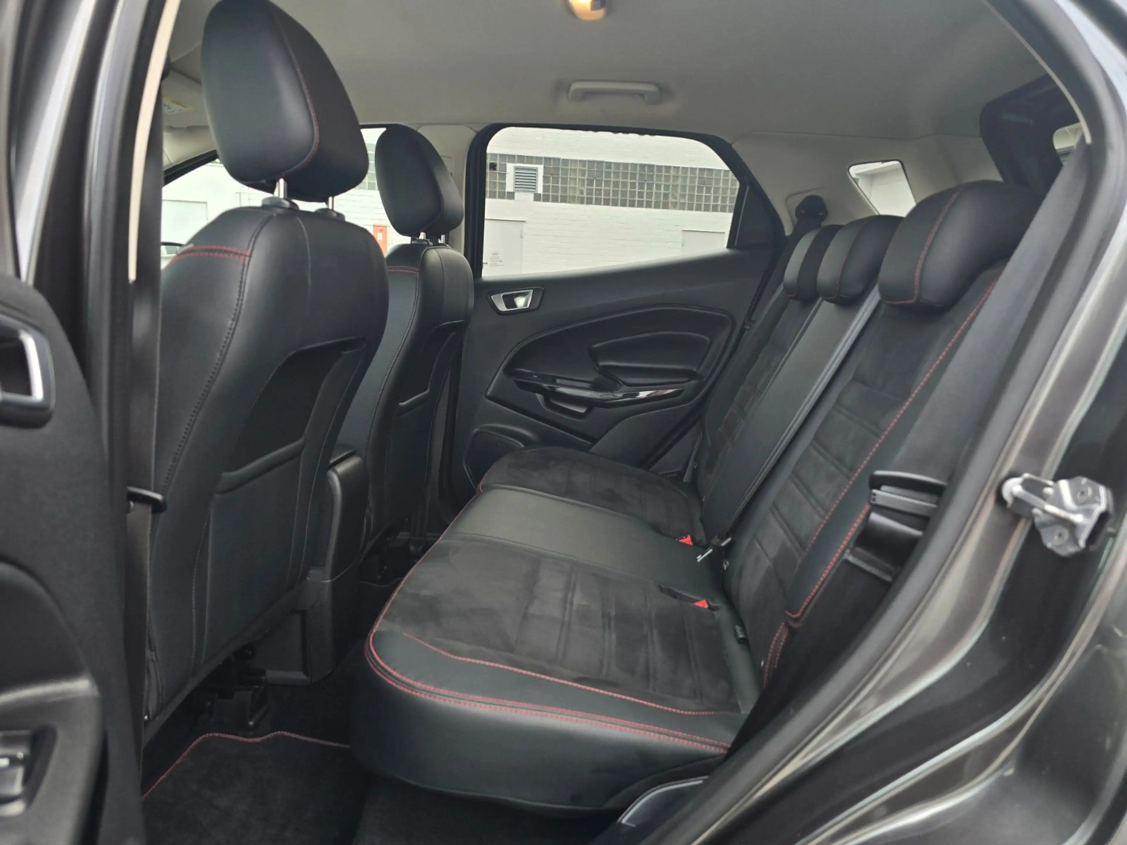 Ford EcoSport ST-Line Navi Kamera LED — photo 9