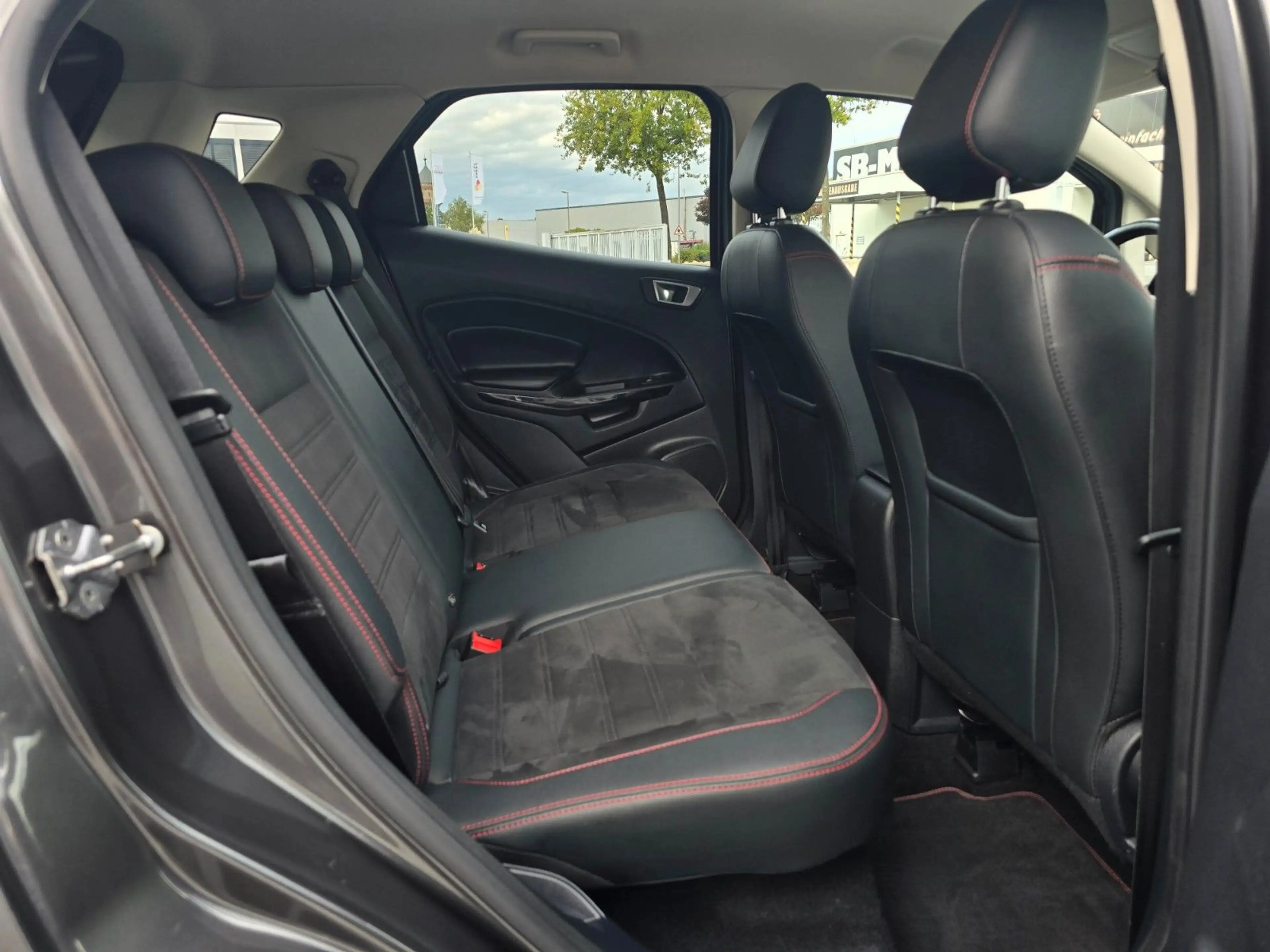 Ford EcoSport ST-Line Navi Kamera LED — photo 11