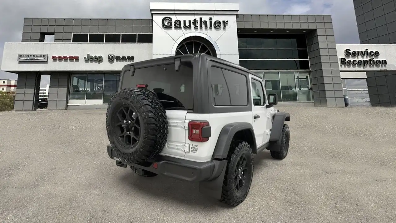 Jeep Wrangler снимка Jeep Wrangler