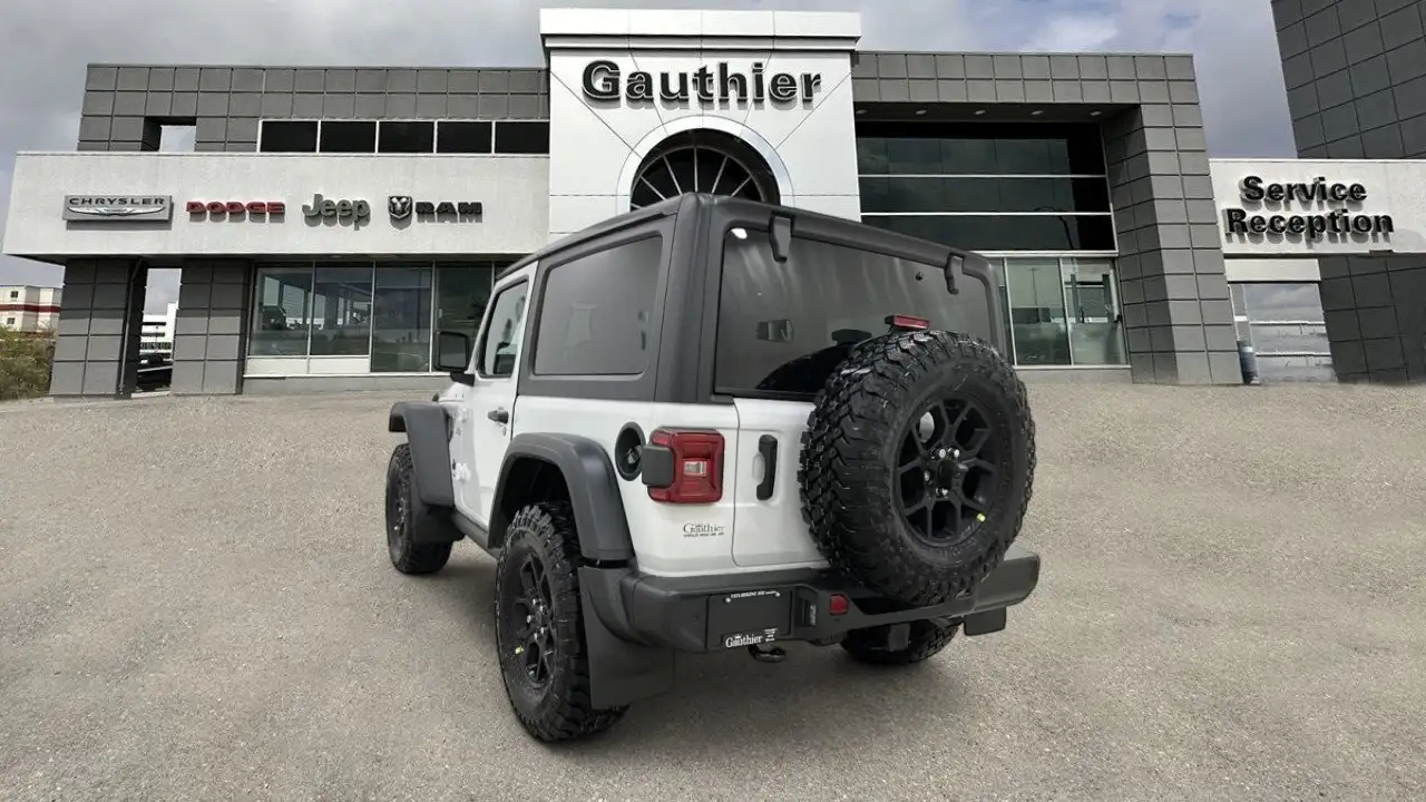 Jeep Wrangler снимка Jeep Wrangler