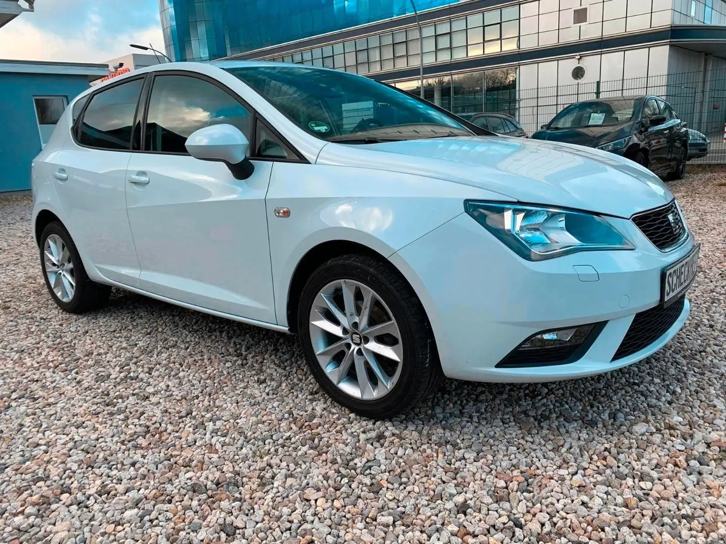 SEAT Ibiza Stylance|Style*lückenlos Scheckheft+EXTRA Weiß - 1
