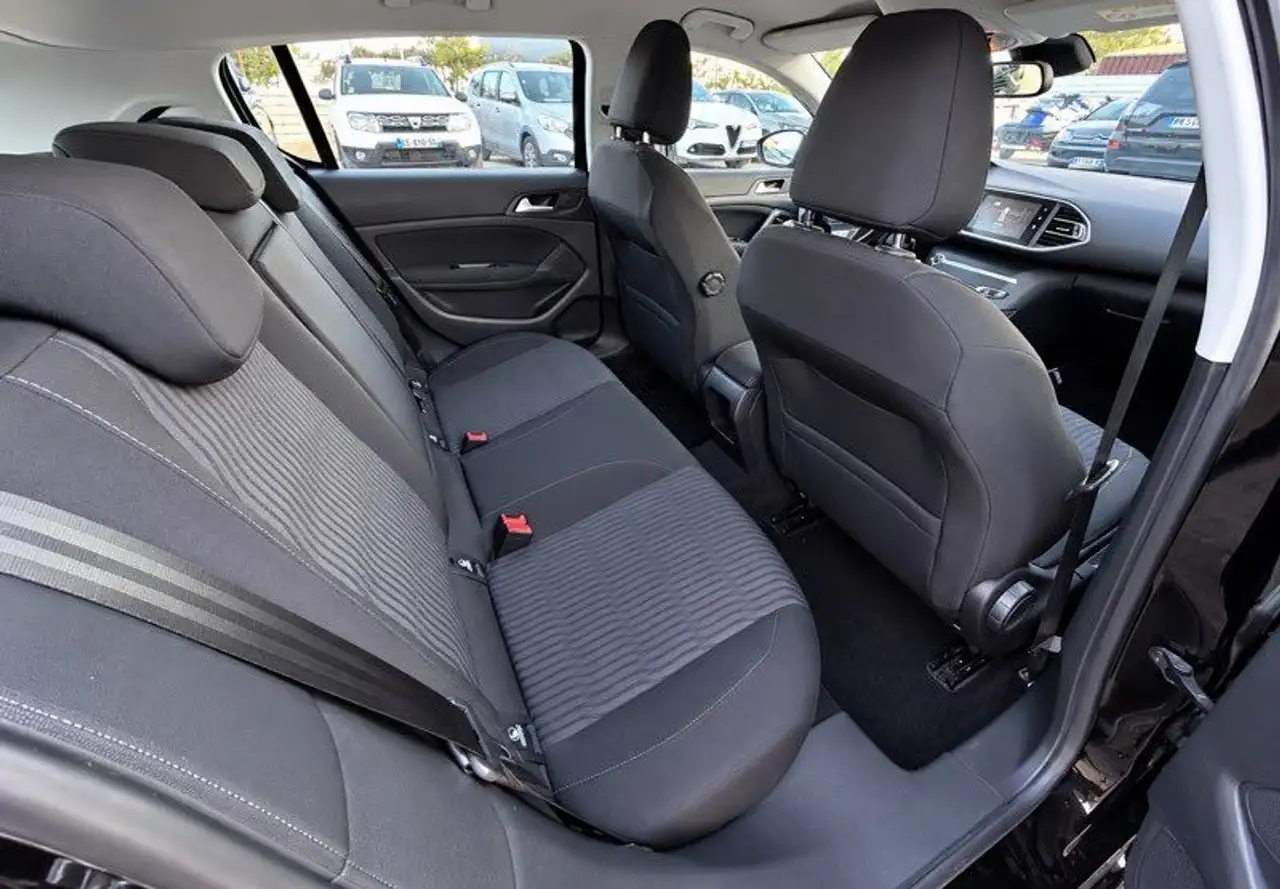 Peugeot 308 308 — photo 9