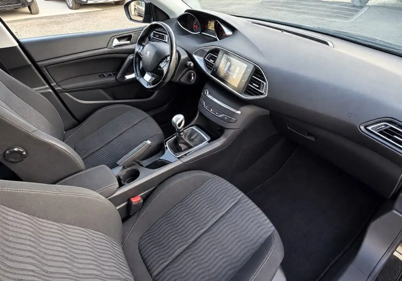Peugeot 308 308 — photo 8