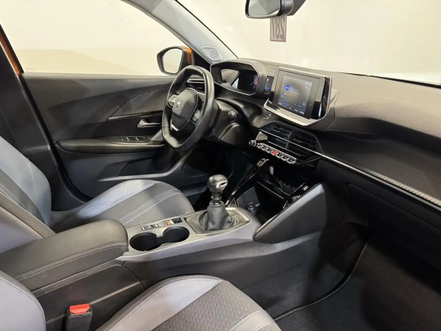 Peugeot 2008 II Allure **GARANTIE 12 MOIS** Оранжевый - 2