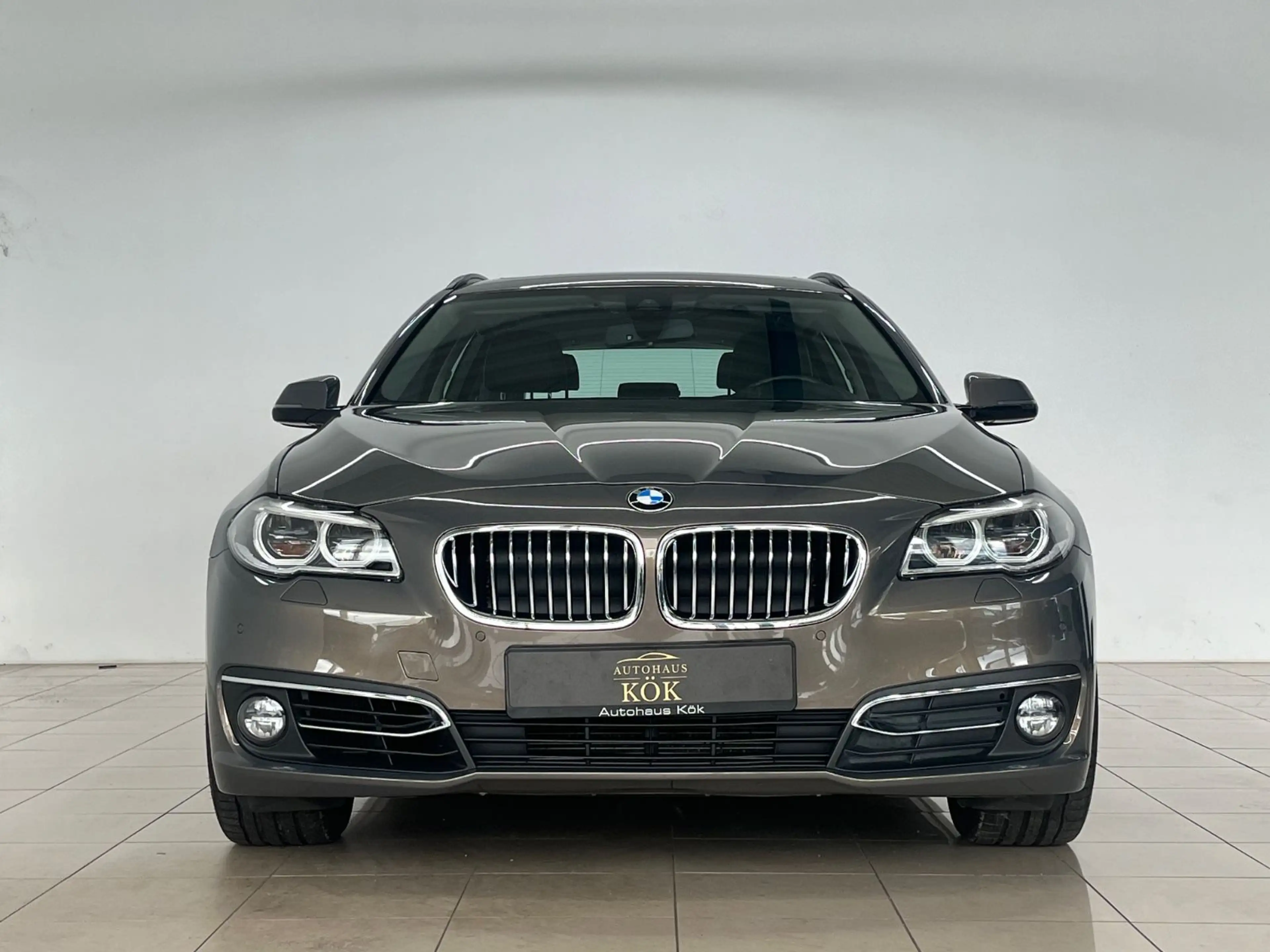 BMW 535 Touring xDrive LUXURY HEUDUP PANO SOFT RFK — photo 3