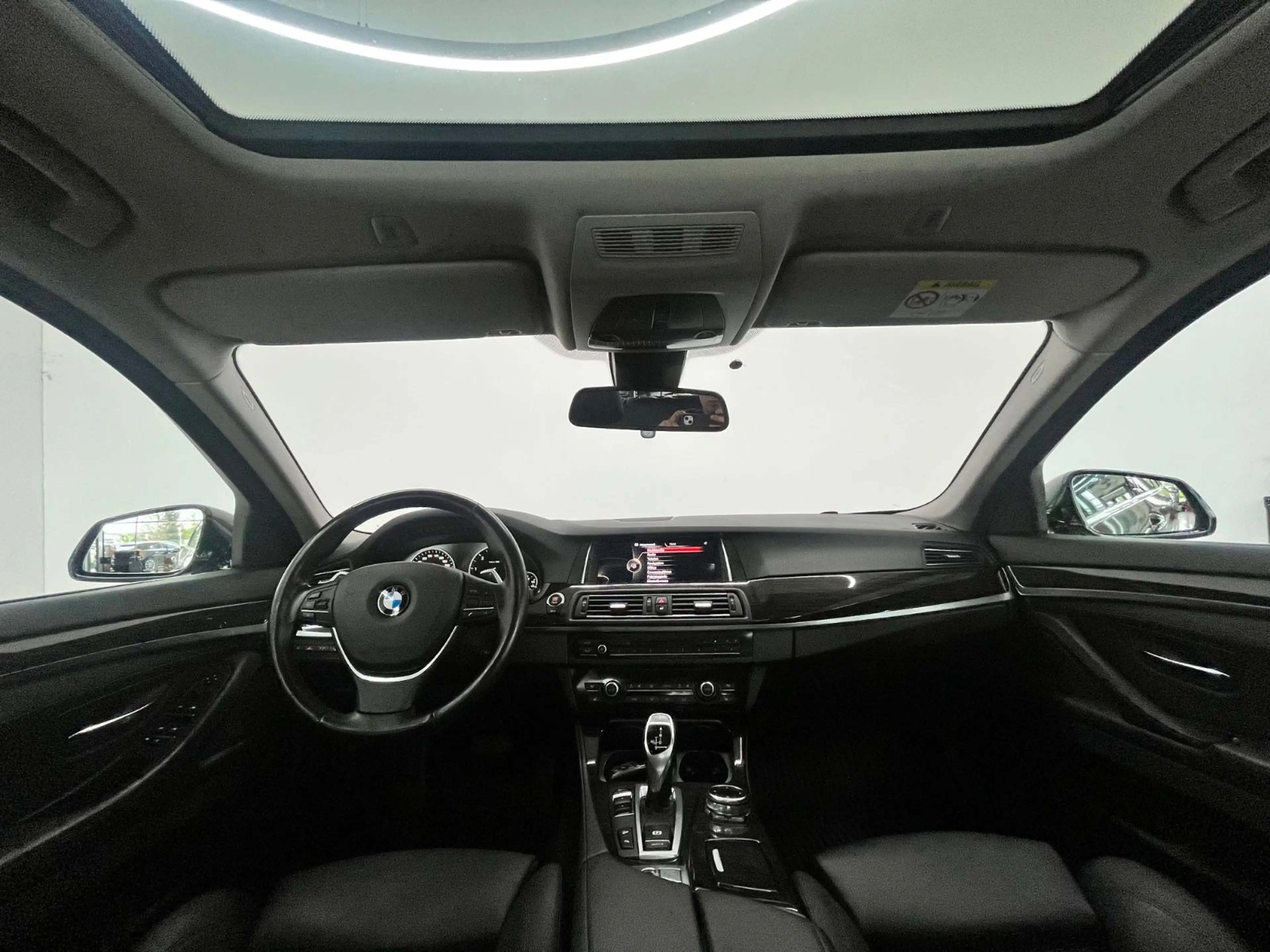 BMW 535 Touring xDrive LUXURY HEUDUP PANO SOFT RFK — photo 14