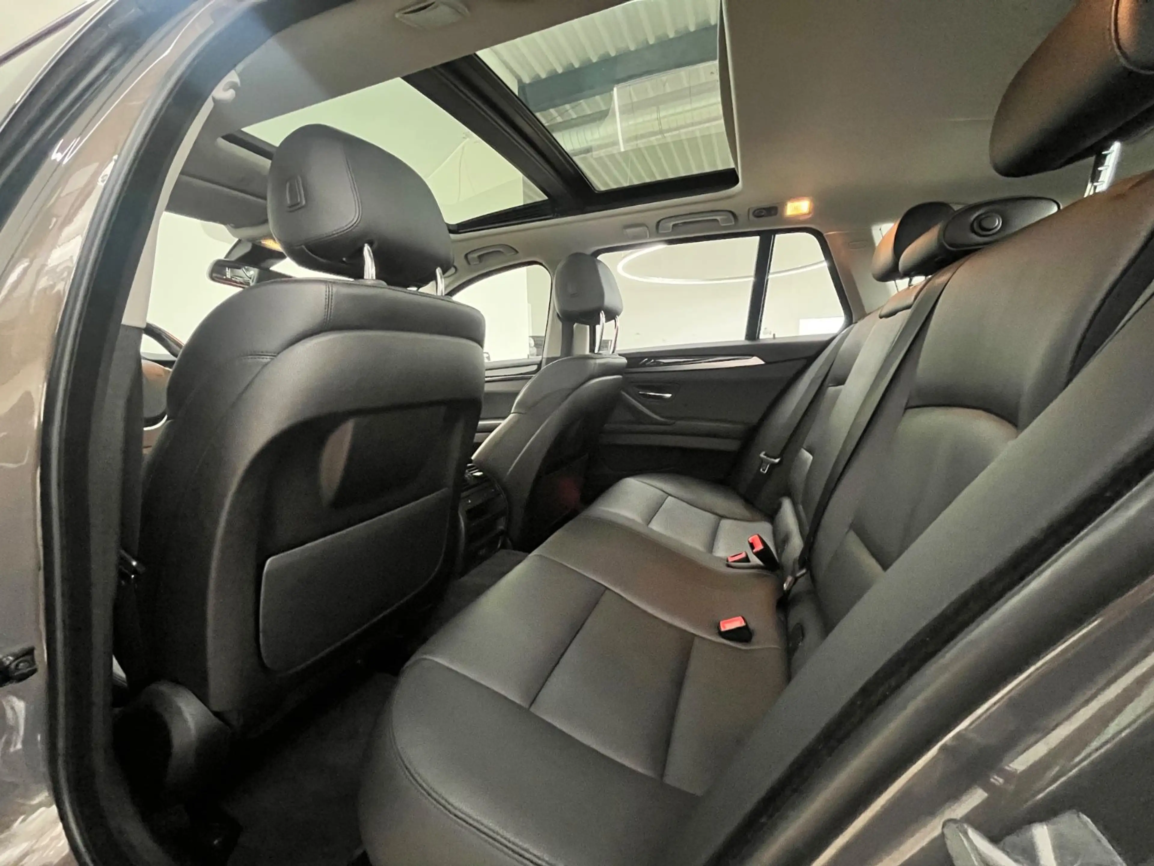 BMW 535 Touring xDrive LUXURY HEUDUP PANO SOFT RFK — photo 15