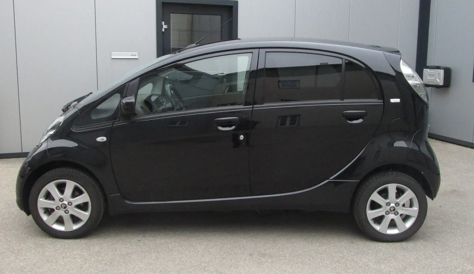 Citroen C-Zero elektro Schwarz - 2