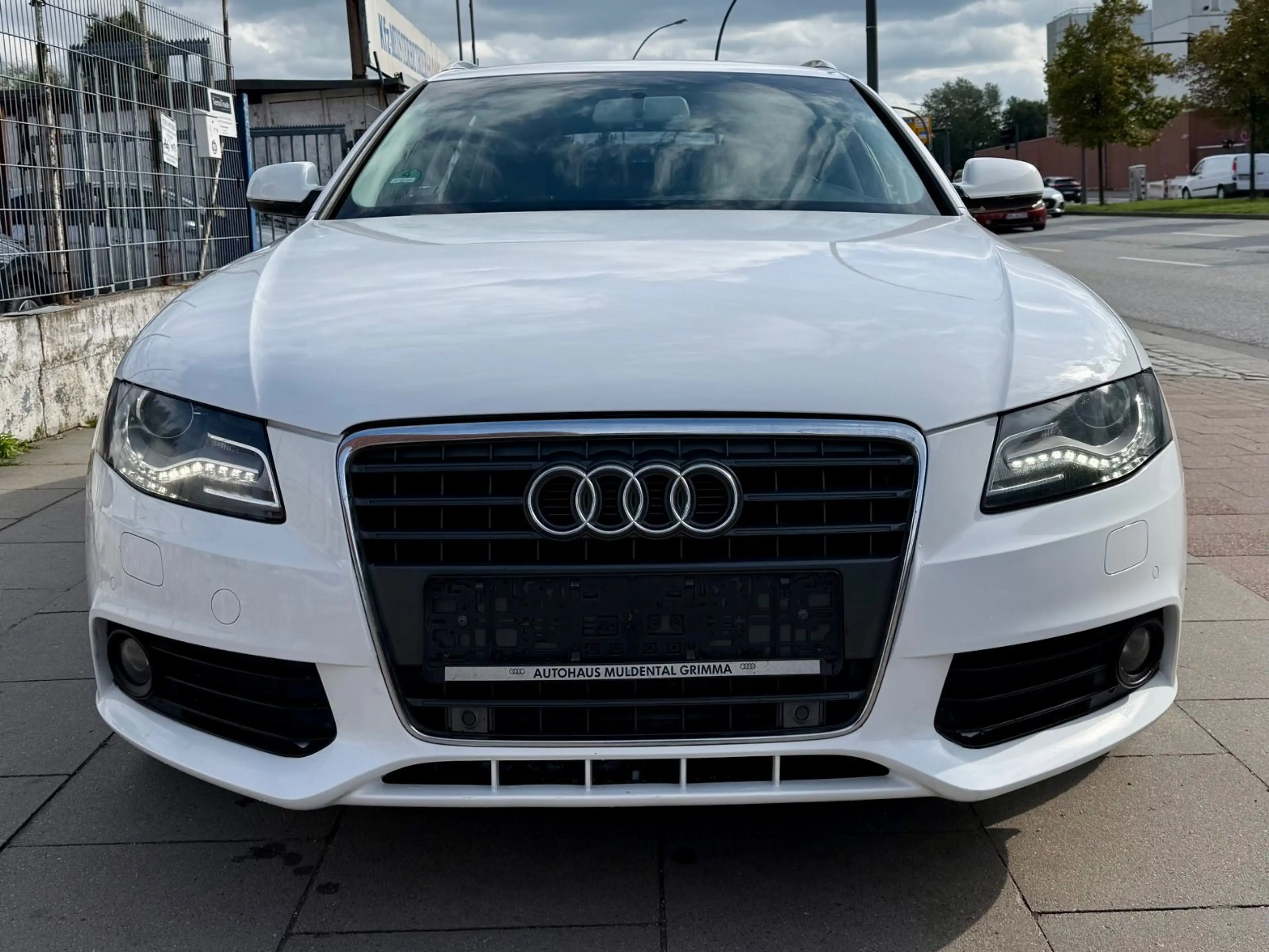 Audi A4 Avant Ambiente * AUOMATIK * TÜV NEU — photo 10
