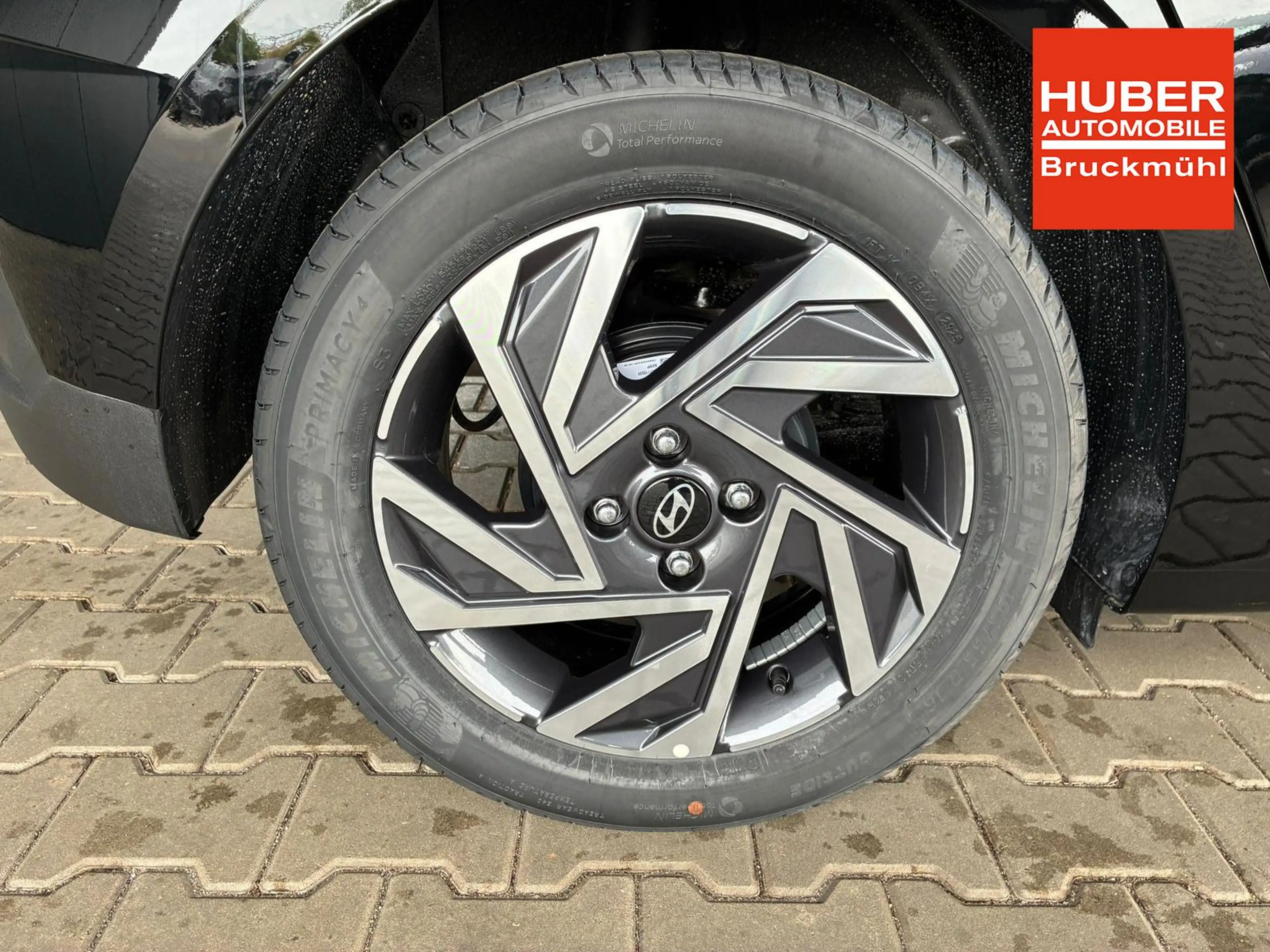 Hyundai i20 Pure 1.2 MPI / Navi PDC Hinten + Kamera Abgedun... — photo 10