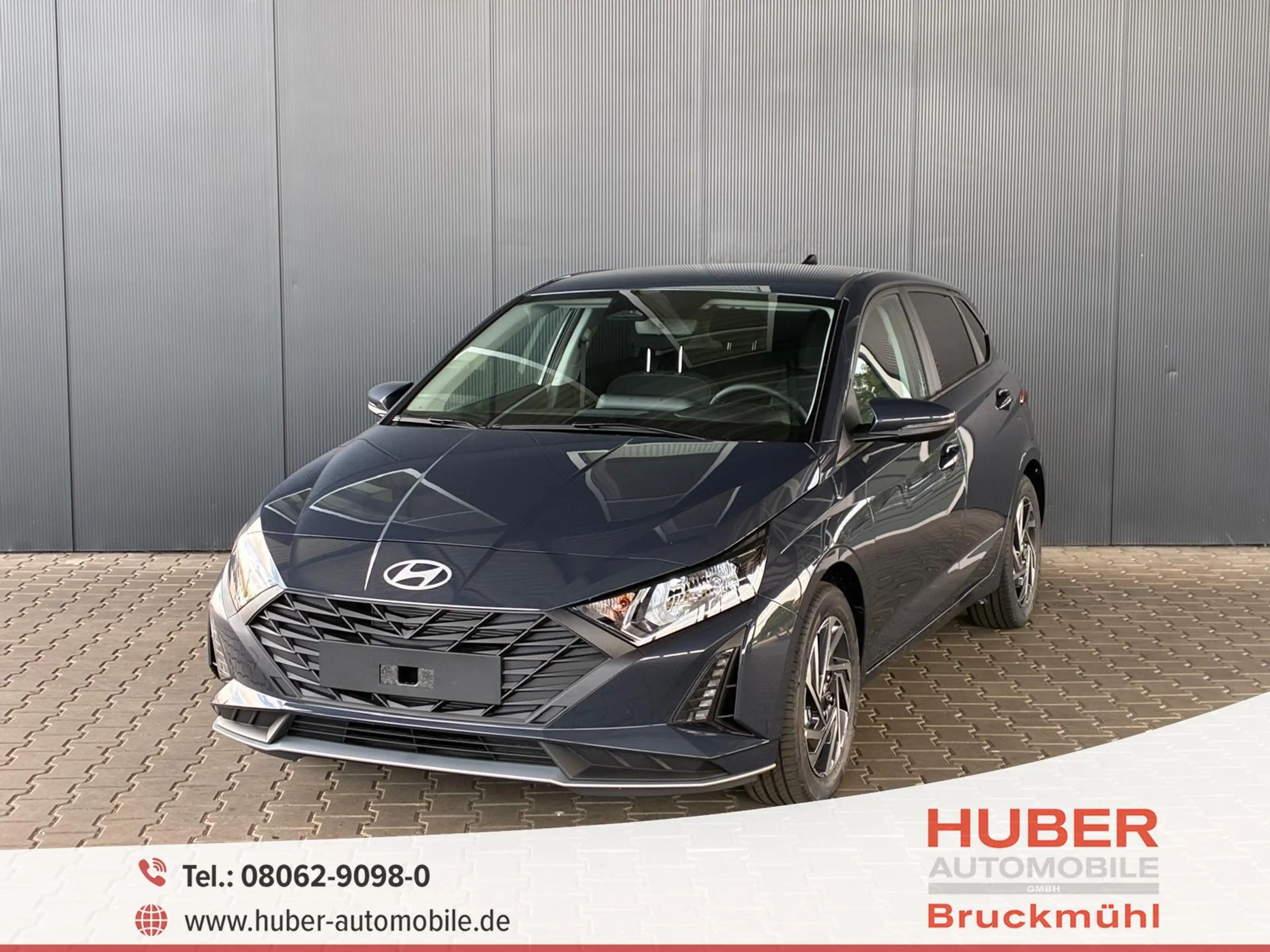 Hyundai i20 Pure 1.2 MPI / Navi PDC Hinten + Kamera Abgedun...