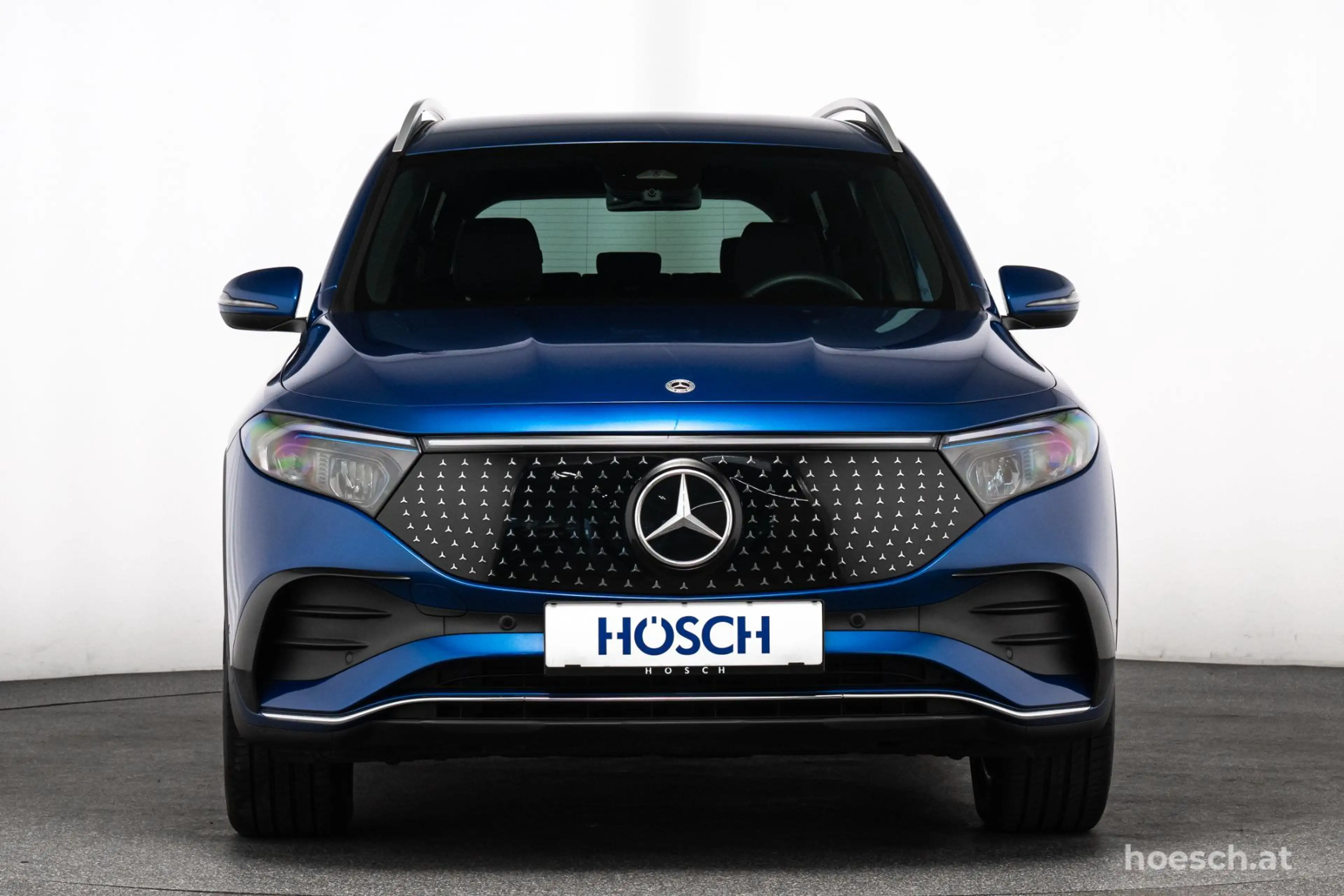 Mercedes-Benz EQB 300 4M AMG ADVANCED PLUS AHK AUGMENTED REALITY -32% — photo 2