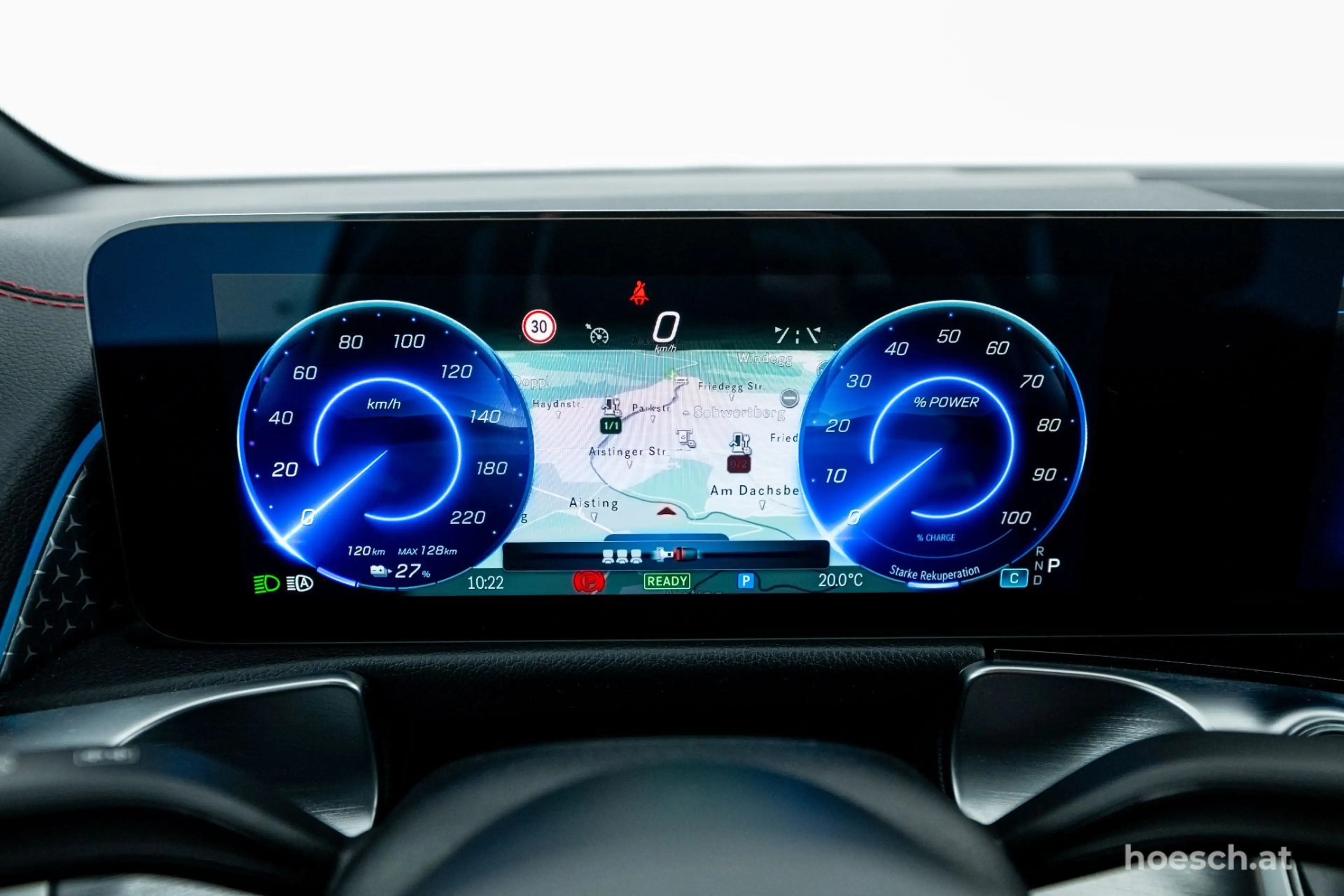 Mercedes-Benz EQB 300 4M AMG ADVANCED PLUS AHK AUGMENTED REALITY -32% — photo 12
