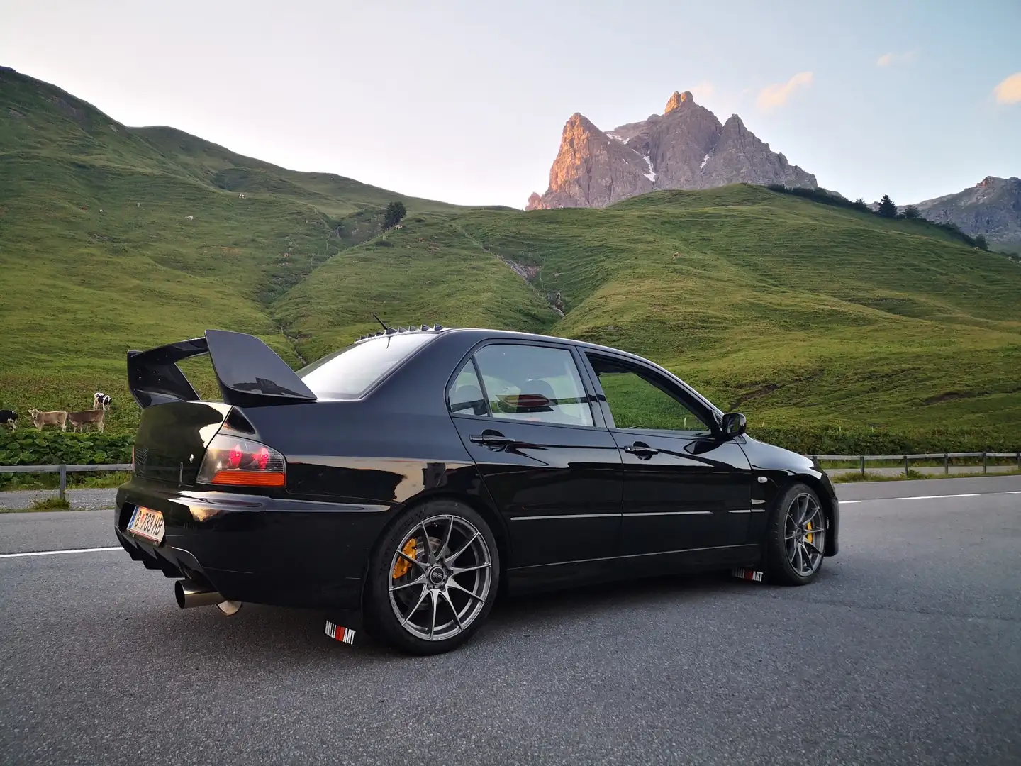 Mitsubishi Lancer Evo Linkslenker in gutem Zustand! Schwarz - 1