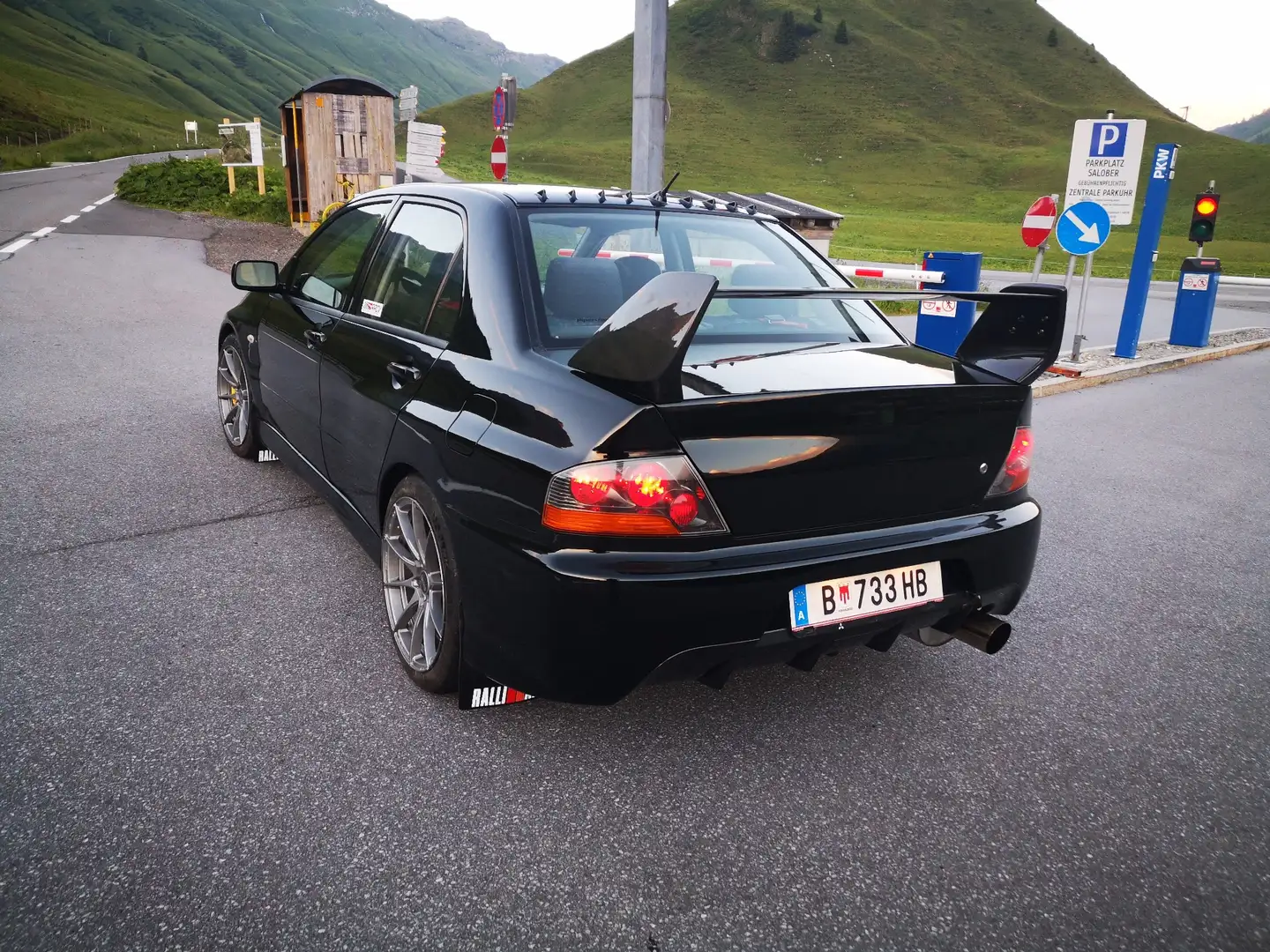 Mitsubishi Lancer Evo Linkslenker in gutem Zustand! Schwarz - 2