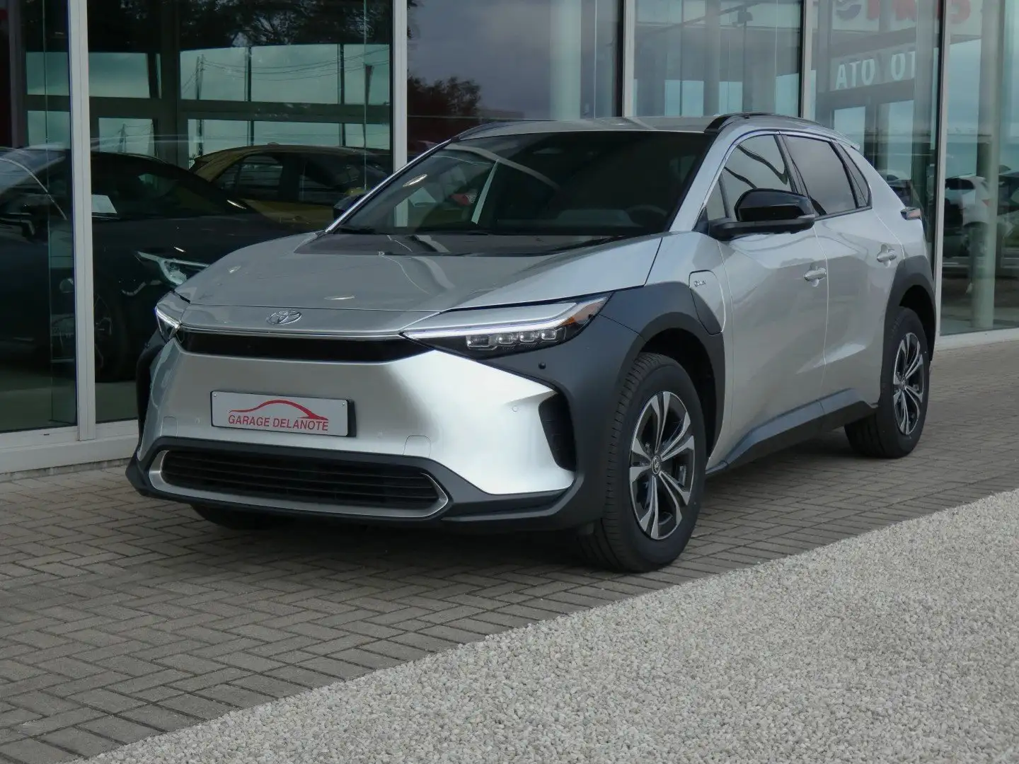 Toyota bZ4X Executive +LEDER +360°CAMERA +Zetelventilatie Argent - 2