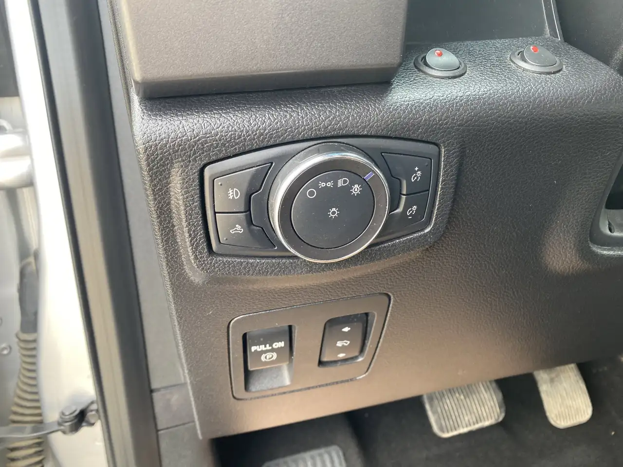 Ford F 150 снимка Ford F 150
