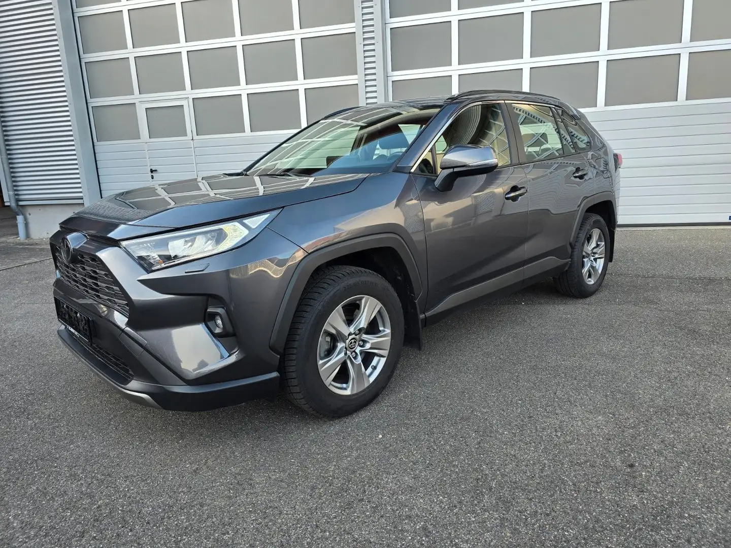 Toyota RAV 4 RAV4 4x2 ,LED,ACC, Garantie, Benziner Grau - 1