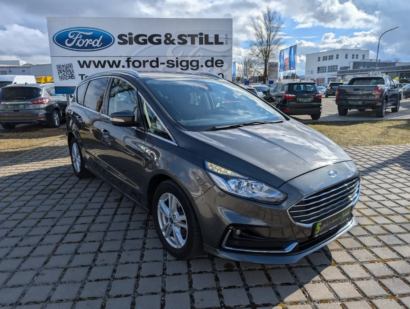 Ford S-Max 2.0 EcoBlue Titanium NAVI*SPUR*SHZ*PDC*TEMP Gris - 2