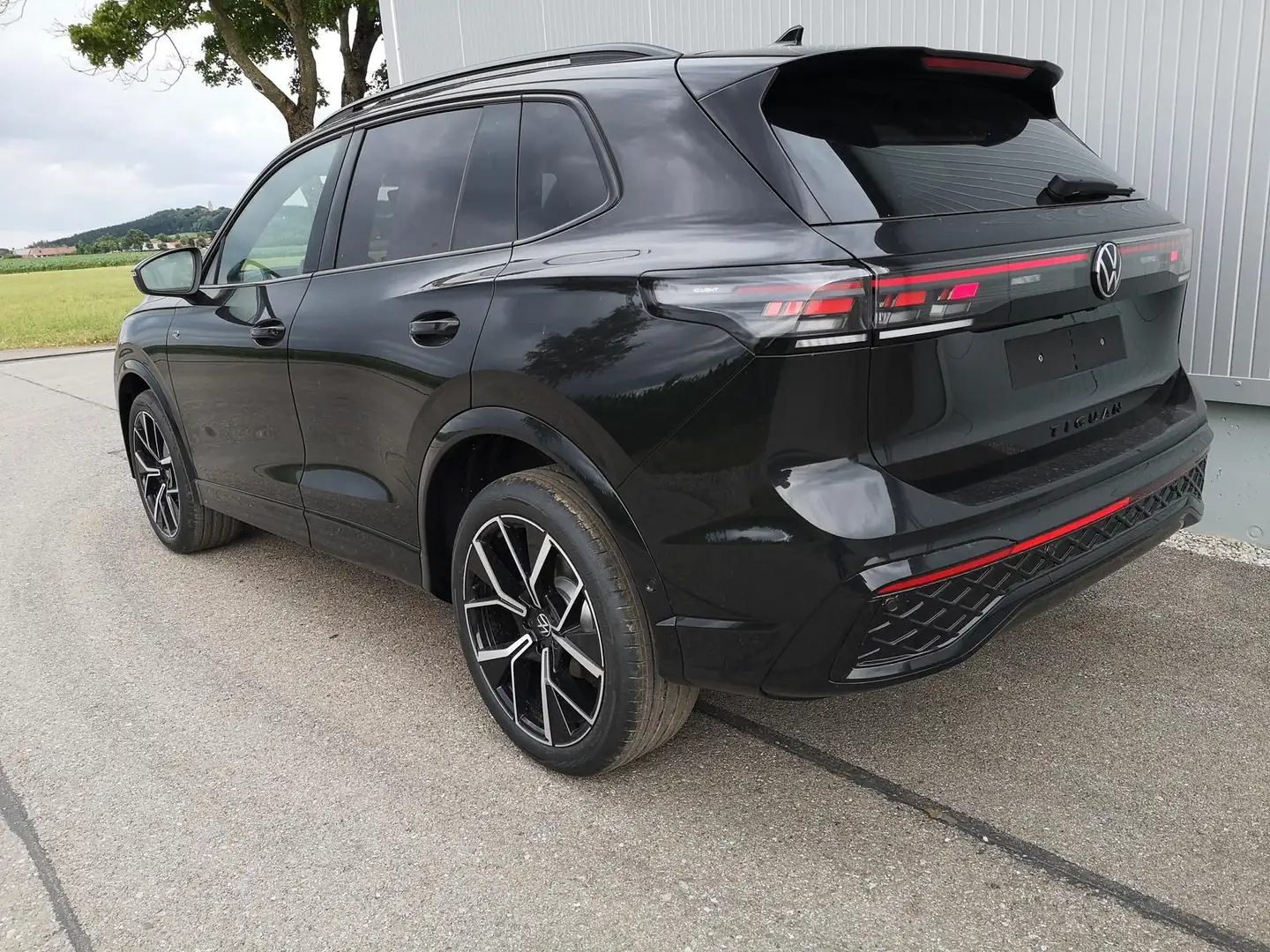 Volkswagen Tiguan 2.0 TDI R-Line DSG ABT 4Motion GV5 Schwarz - 2