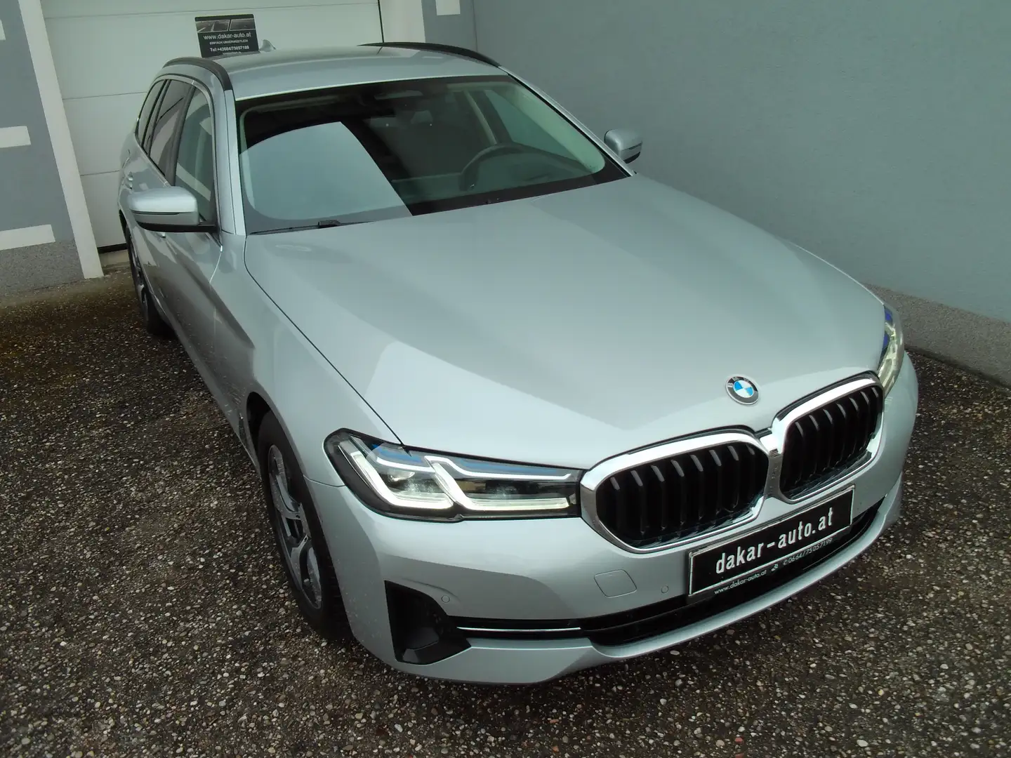 BMW 520 d NAVI, LASERLICHT, HEAD UP, LEDER, ACC, SHZ Grau - 1