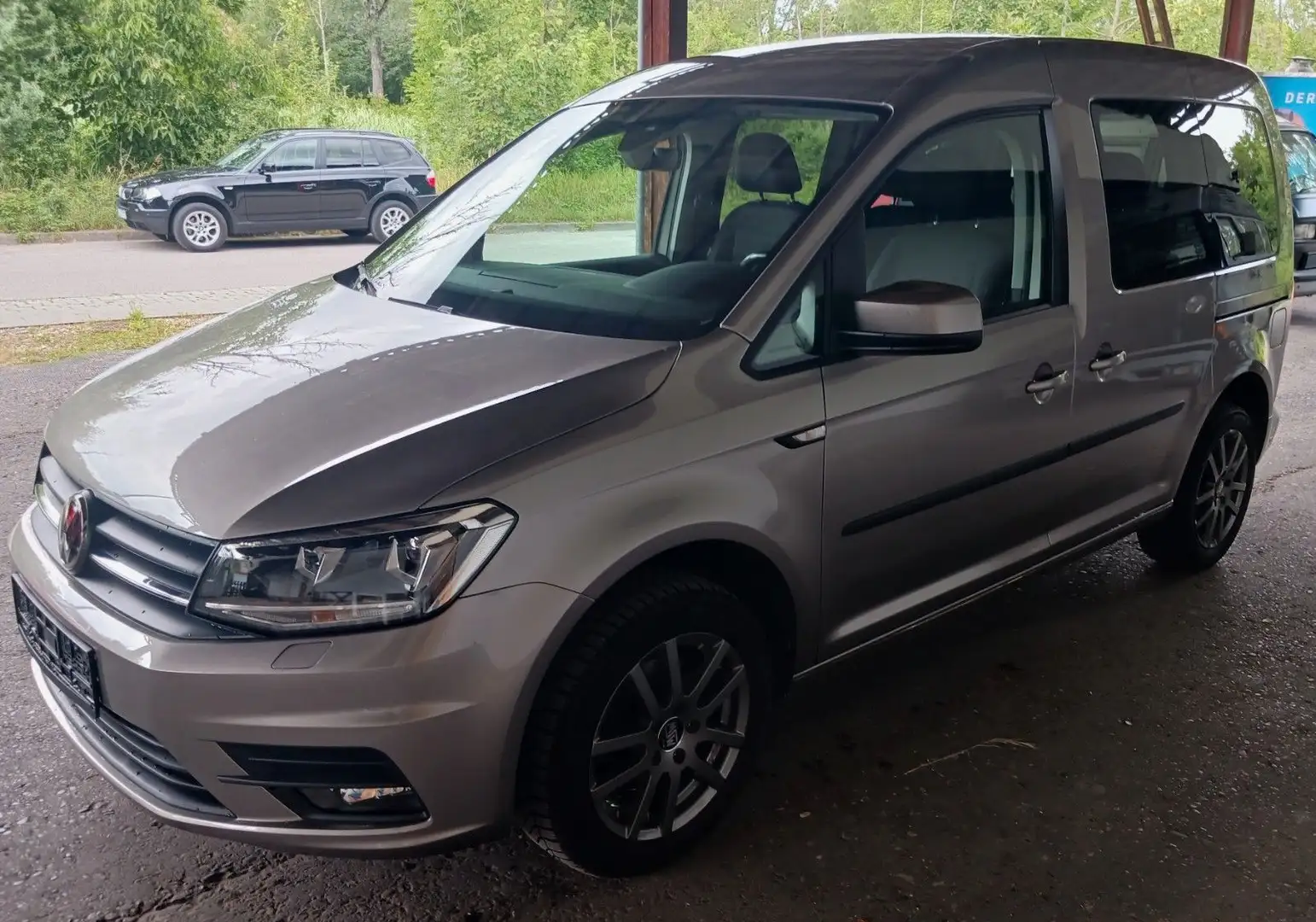 Volkswagen Caddy Kombi 2.0 TDI 75 kW Xen,Standhzg.,ACC,Sitz Beige - 2