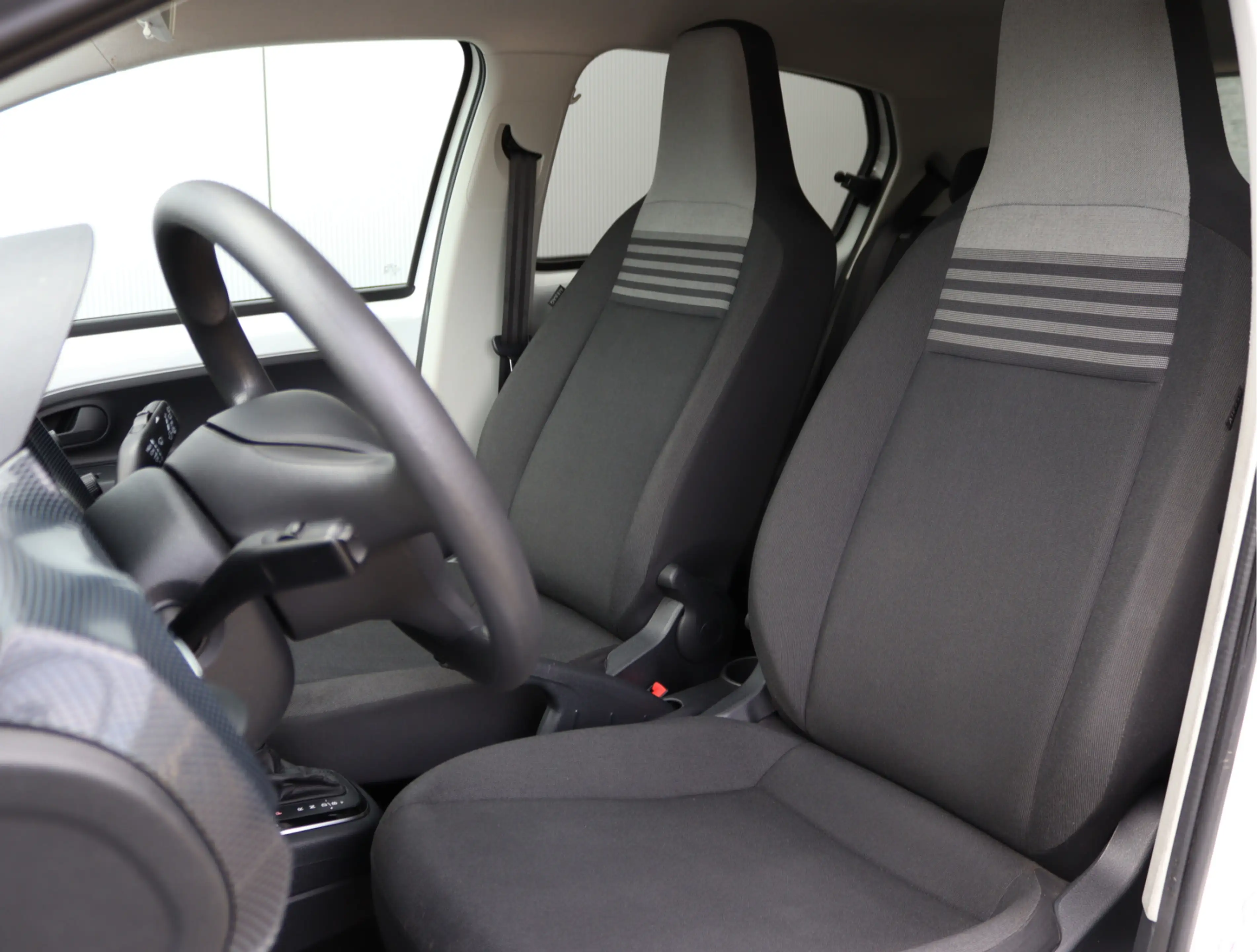 Volkswagen e-up! | SOH 90,7% | Winter Pakket | Camera | Cruise Cont — photo 5