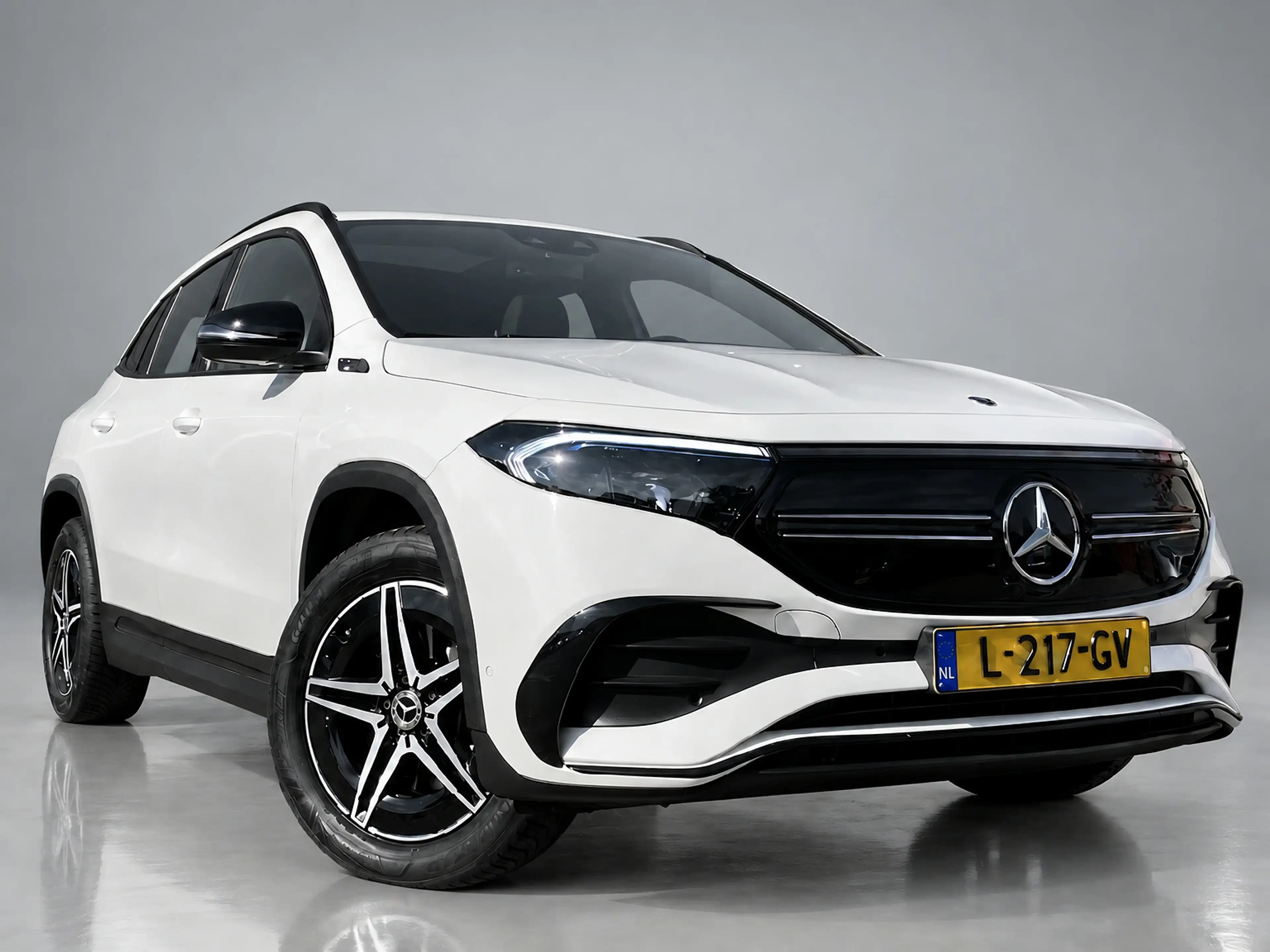 Mercedes-Benz EQA 250 Business Solution AMG 67 kWh | 1e eigenaar | deale — photo 3
