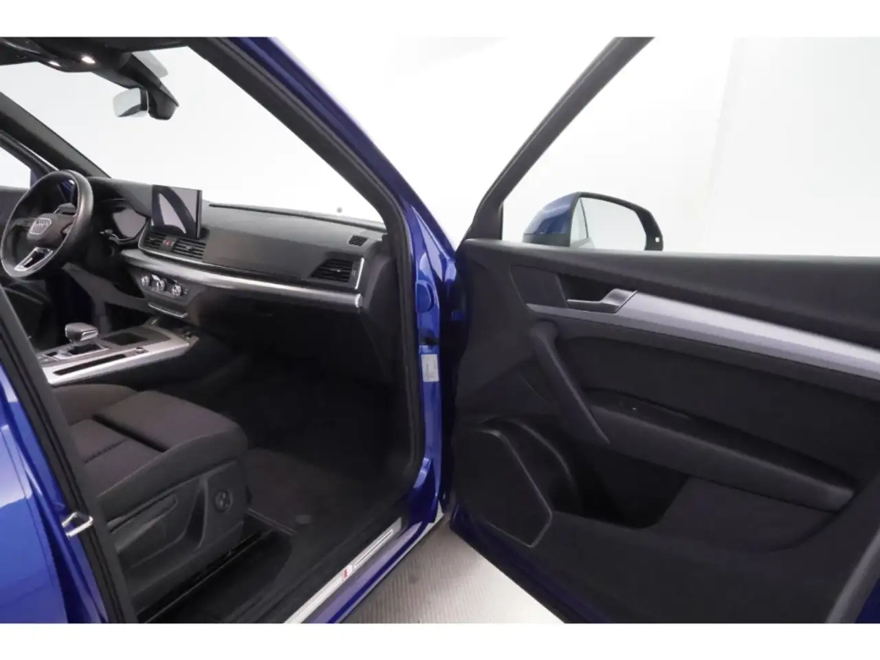 Audi Q5 35TDI S-tronic S line+LED+VIRTUAL+KAMERA+HUD, миниатюра 21
