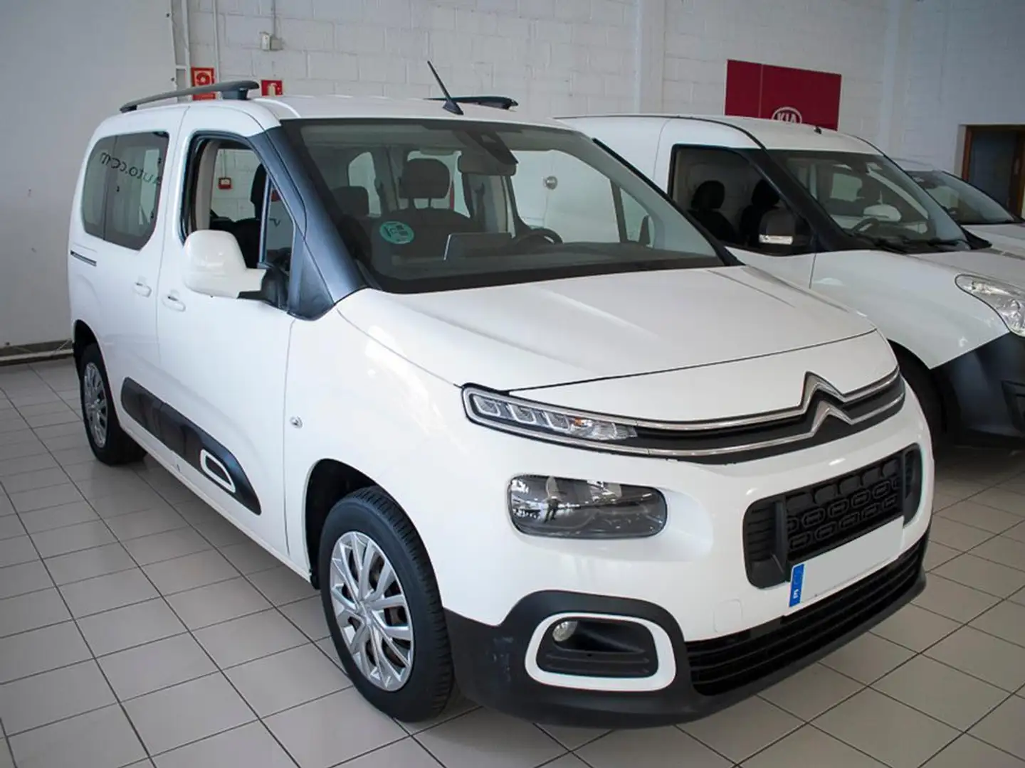Citroen Berlingo 1.5 BLUEHDI 73KW TALLA M FEEL 5P Weiß - 1