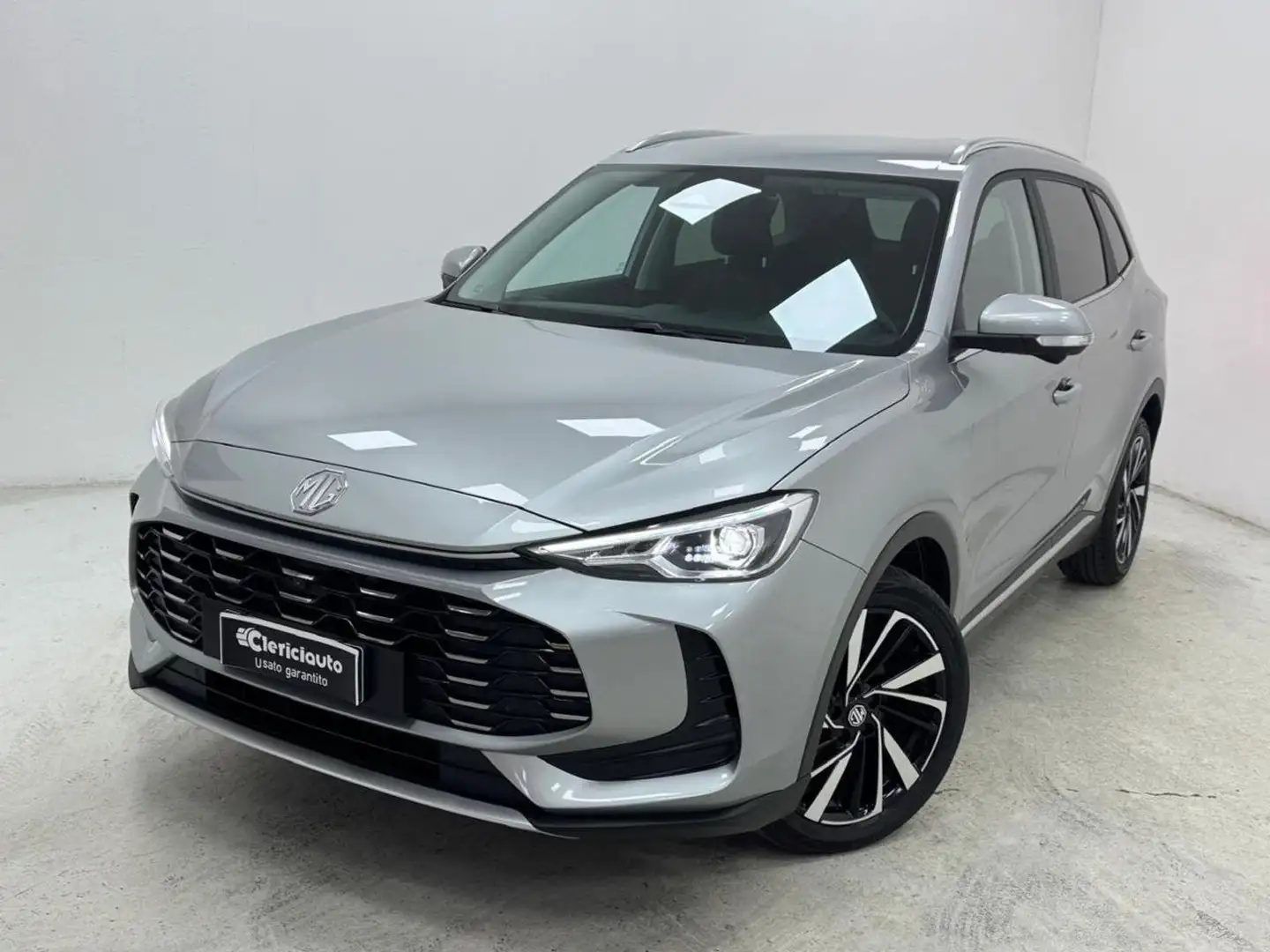 MG ZS 1.5 Hybrid+ Luxury Zilver - 1